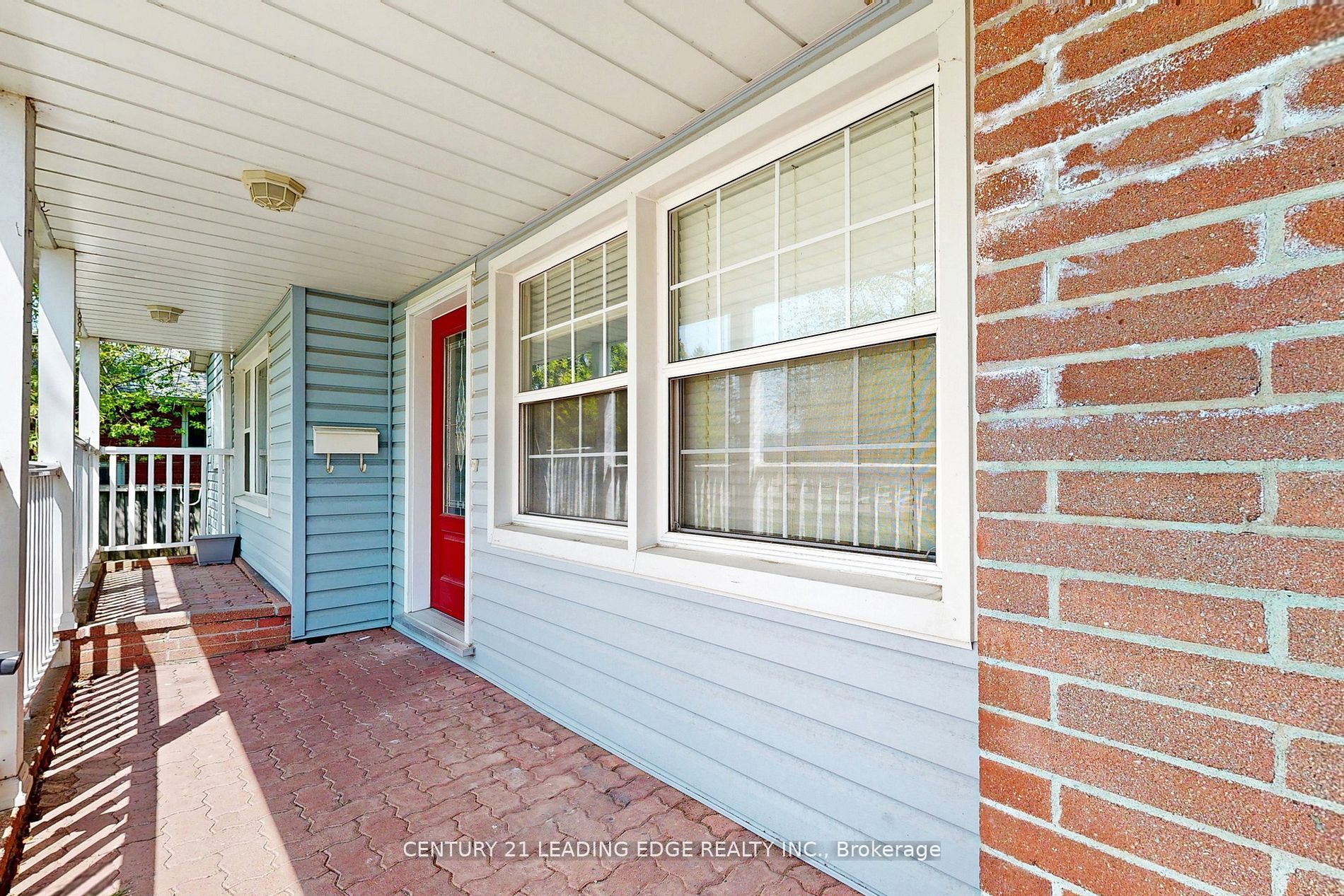 21 Wexford Boulevard B Property Photo 10