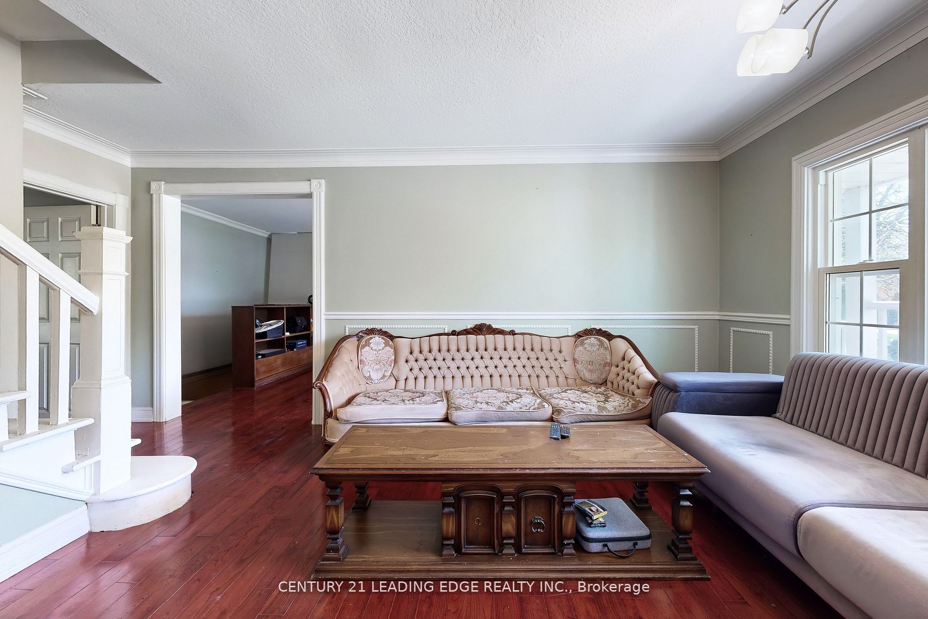 21 Wexford Boulevard B Property Photo 11