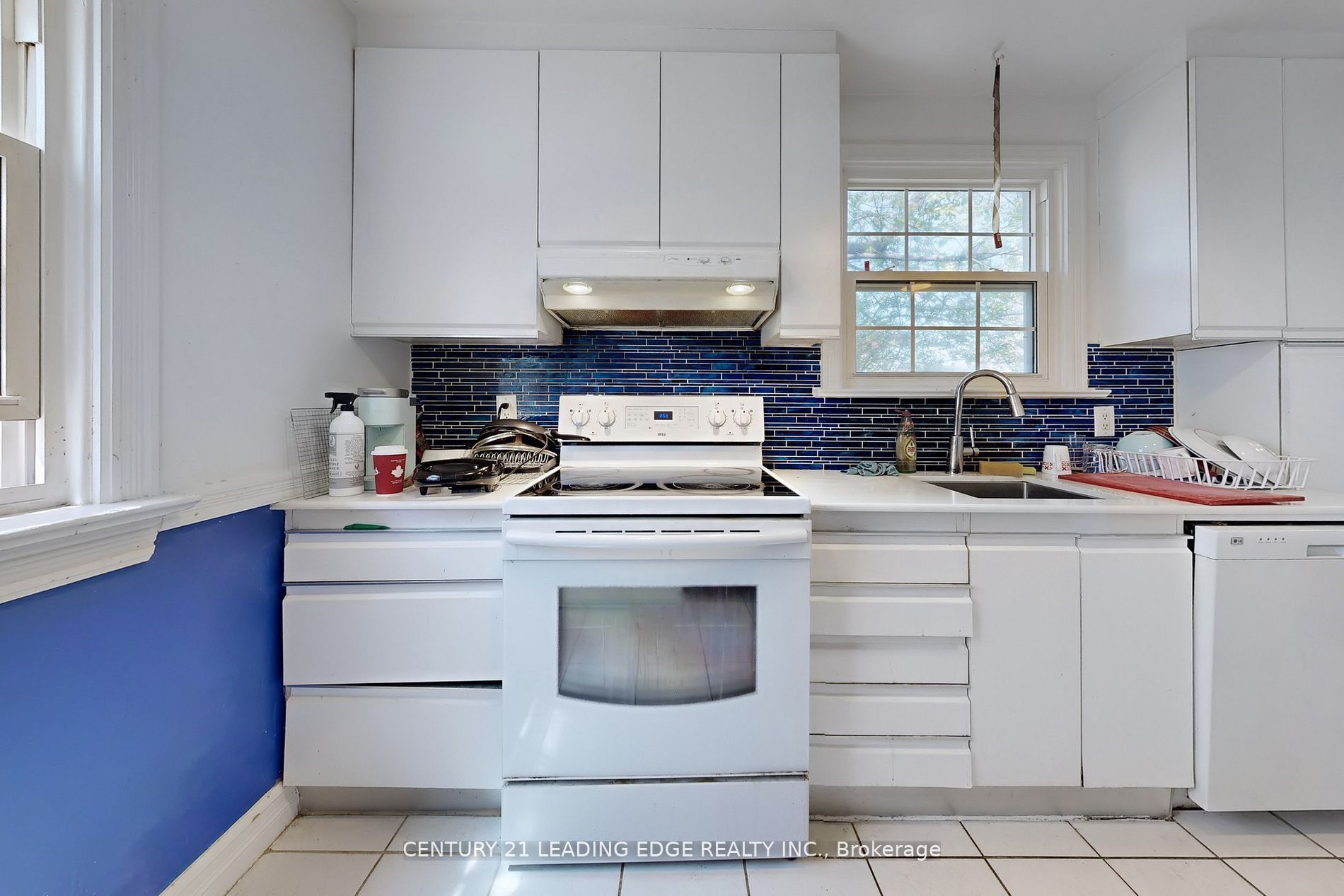 21 Wexford Boulevard B Property Photo 14