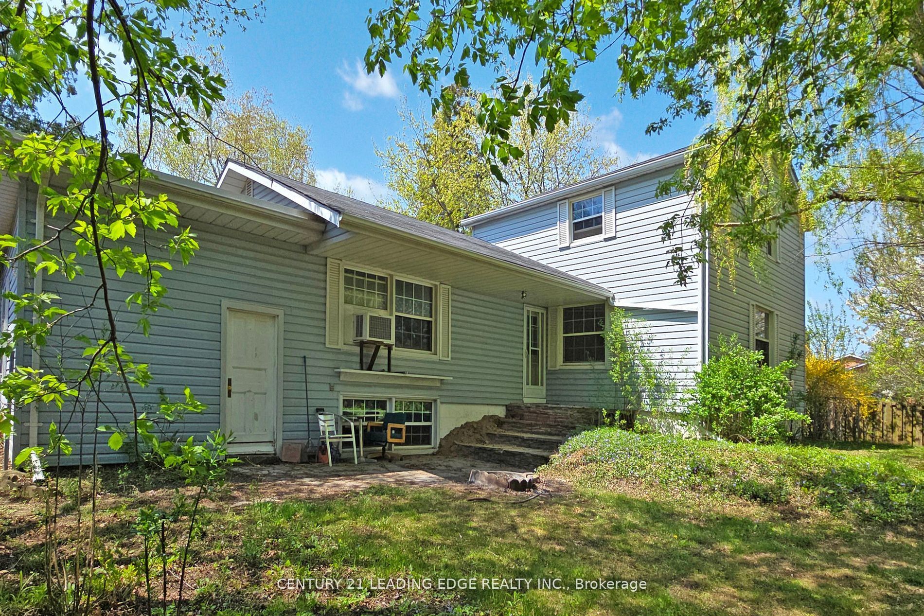 21 Wexford Boulevard B Property Photo 38