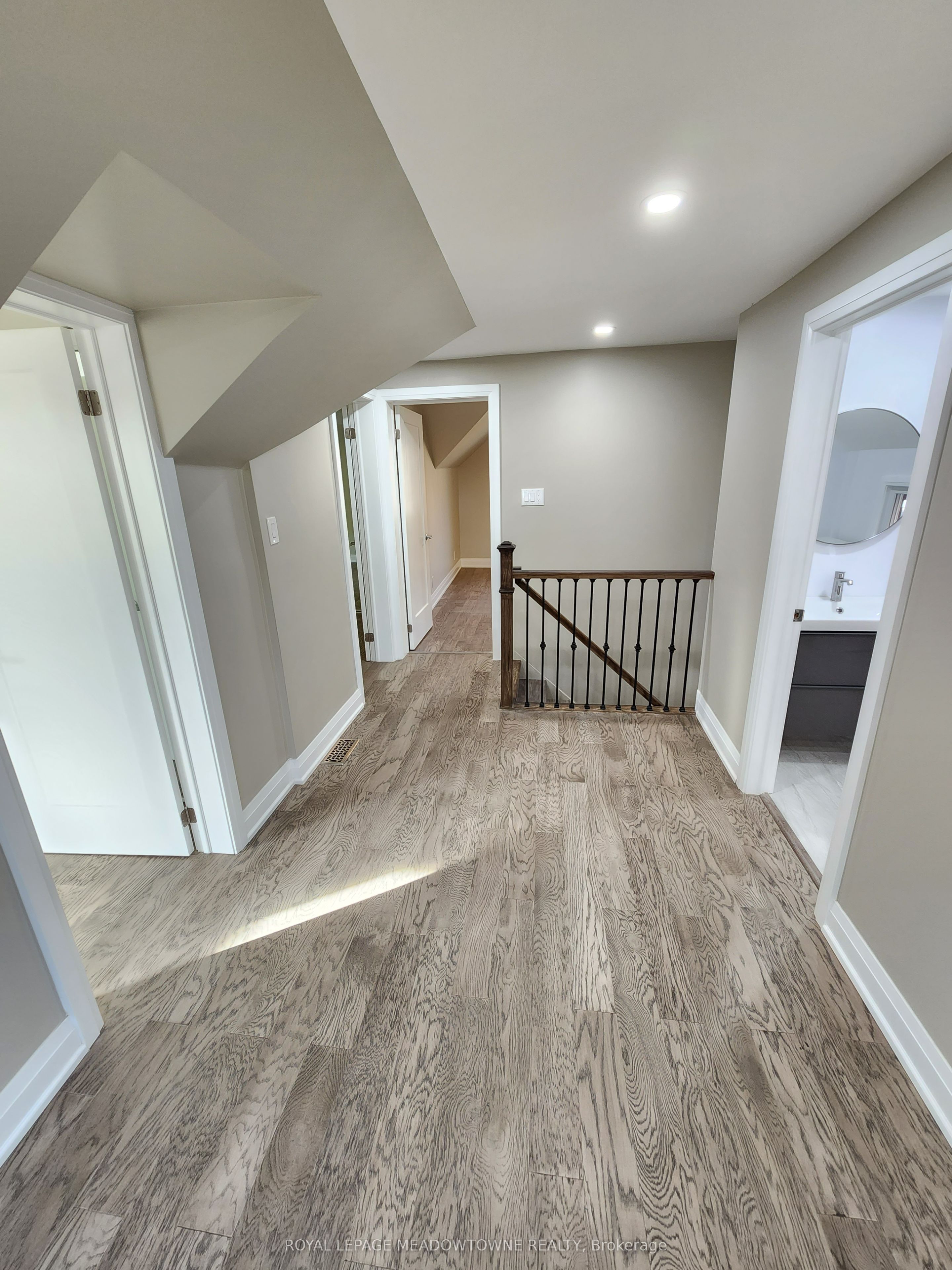 119 Colborne Street E Property Photo 9