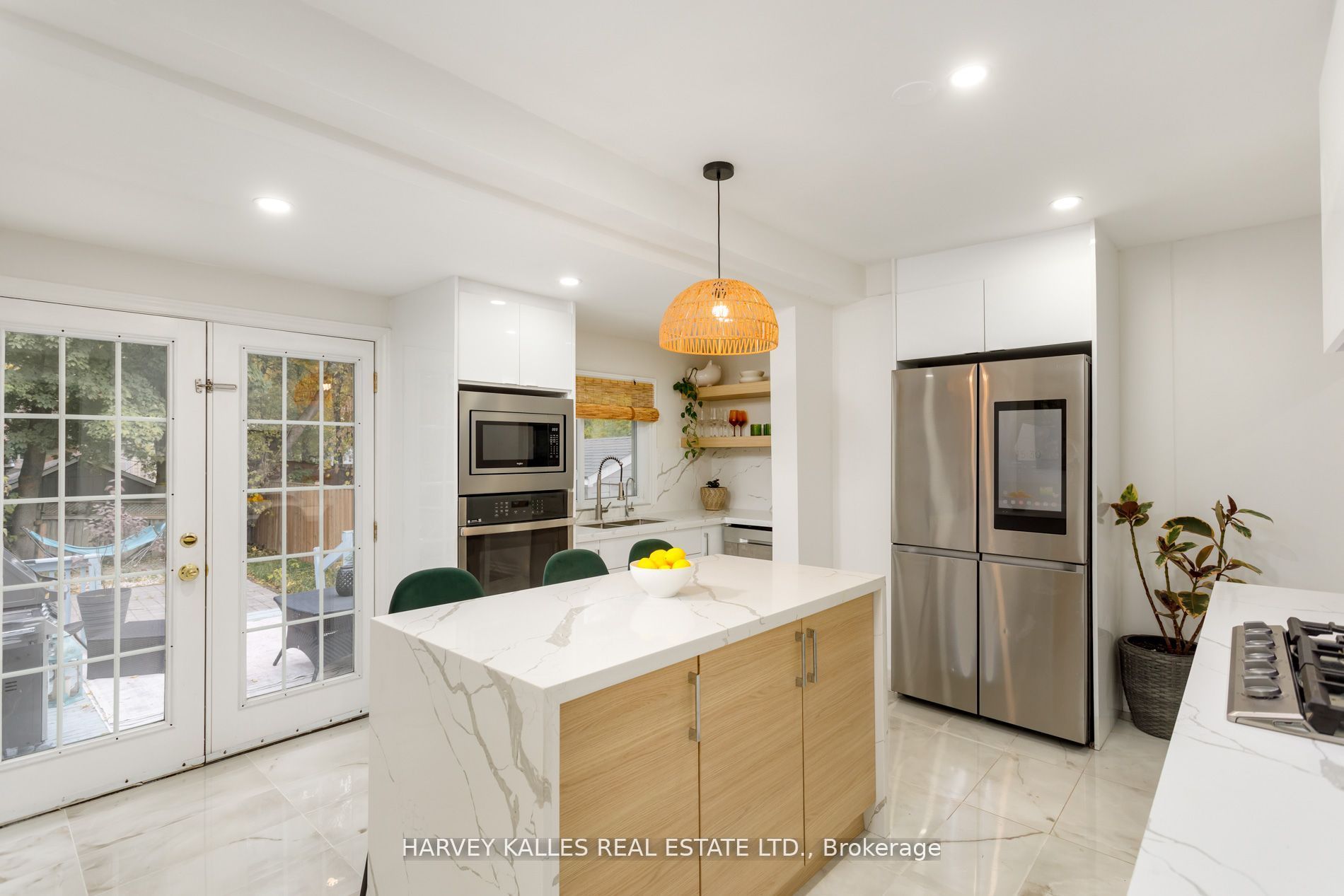 139 King Edward Avenue Property Photo 20