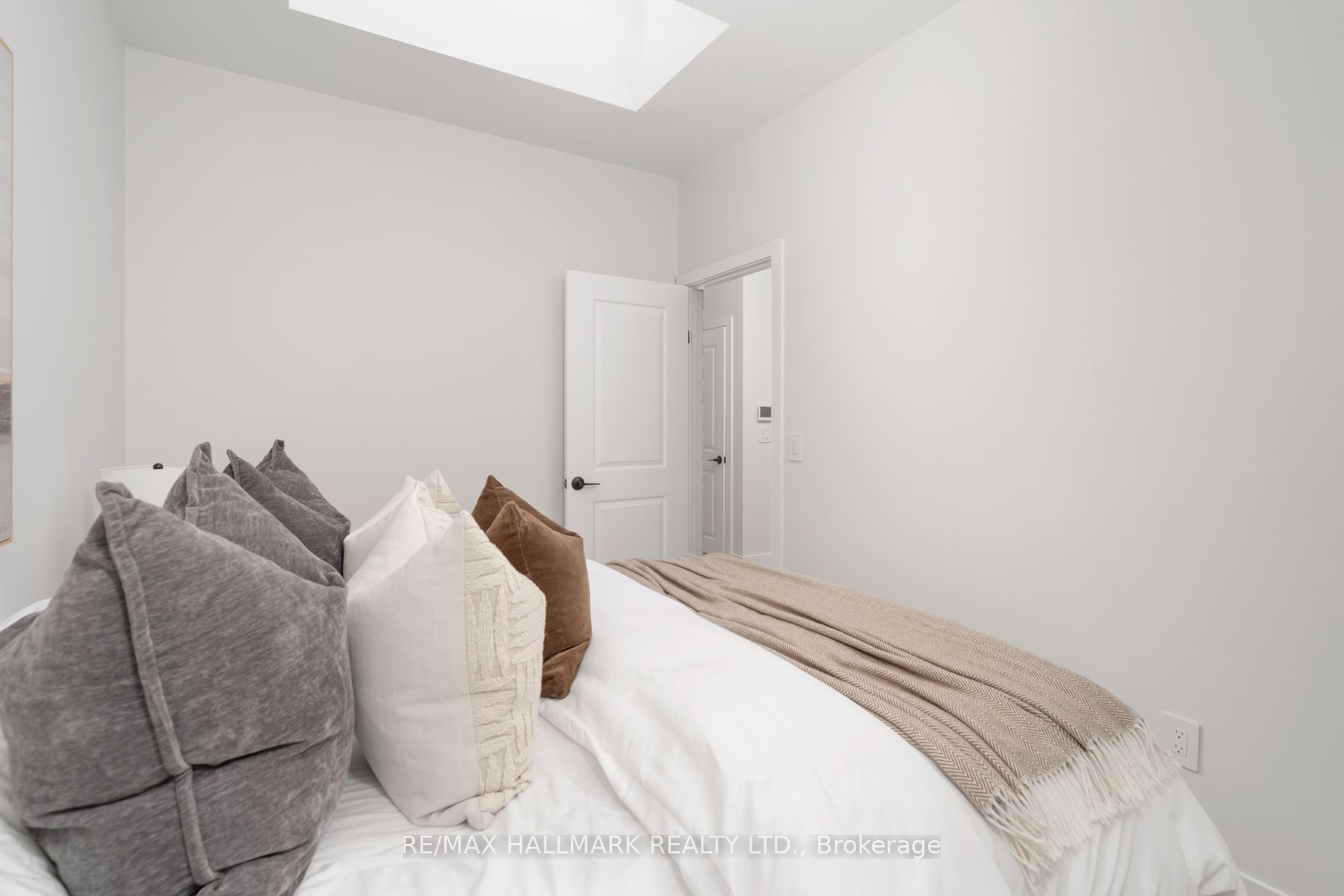 167 Sammon Avenue Property Photo 28