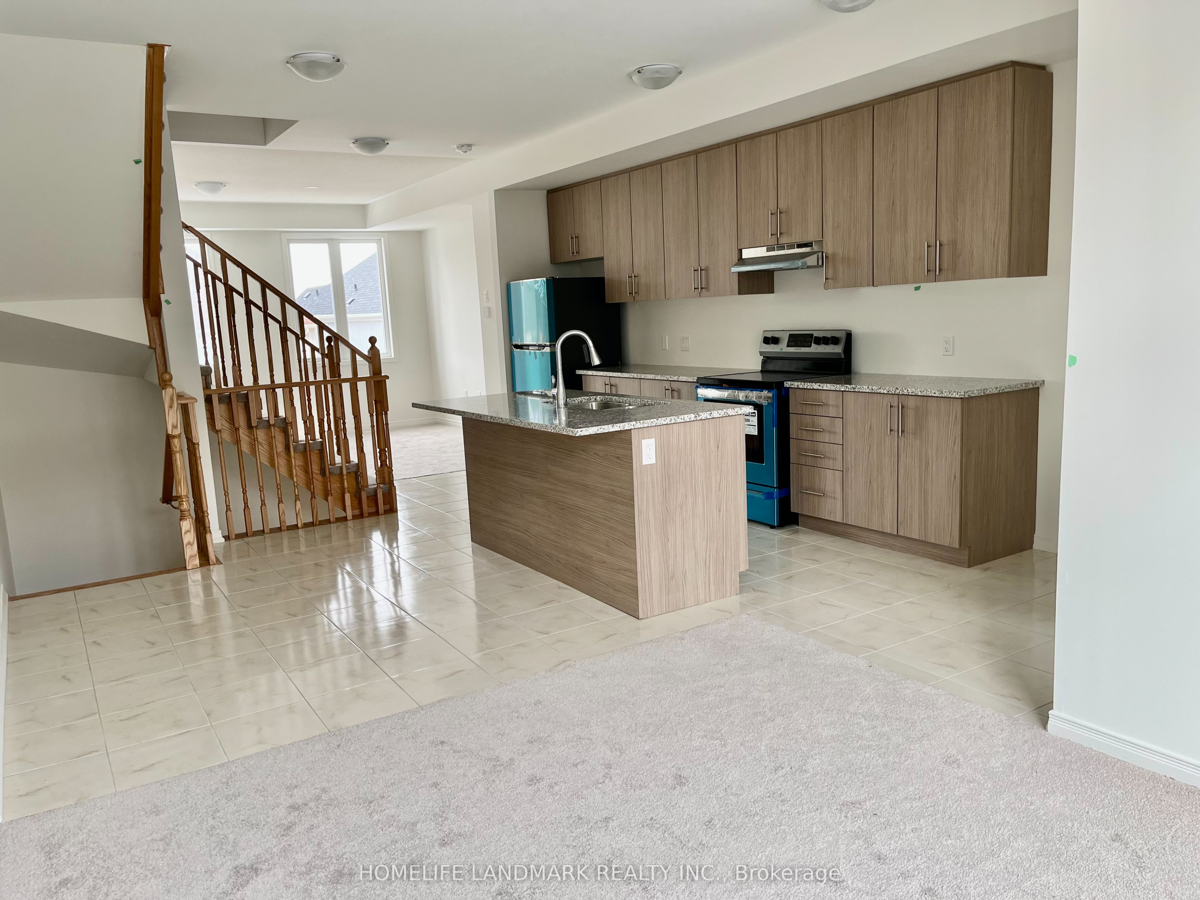 1420 Coral Springs Path Property Photo 1