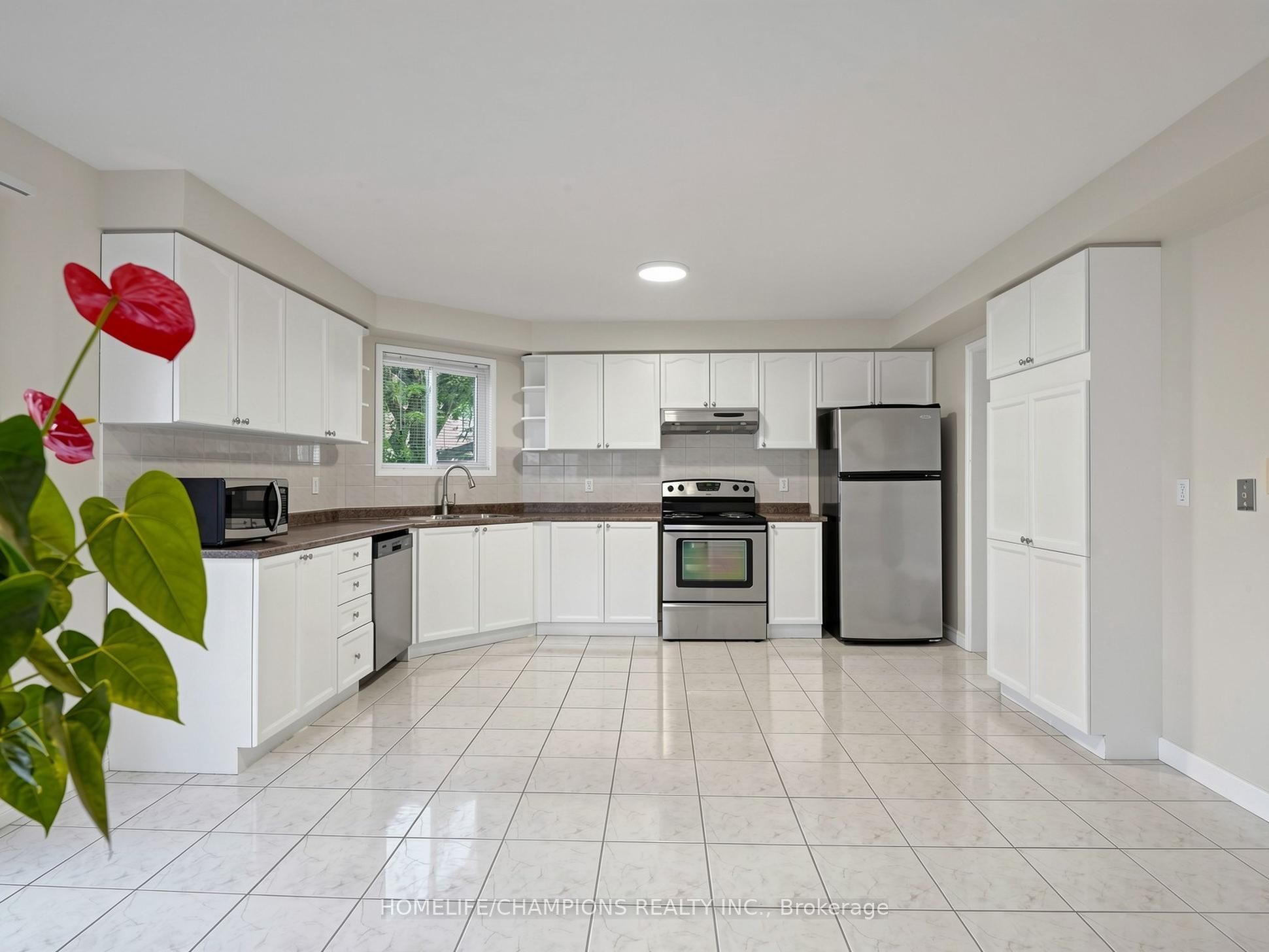 1622 Sandhurst Crescent Property Photo 15