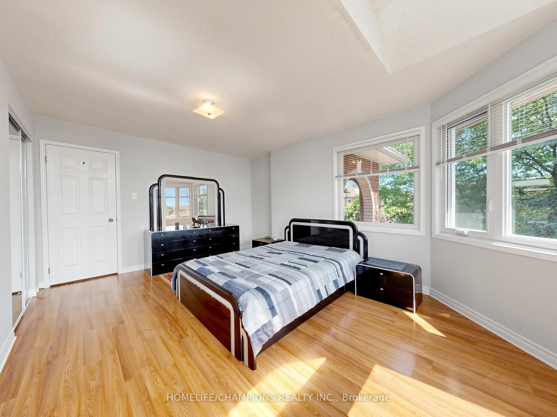 1622 Sandhurst Crescent Property Photo 32