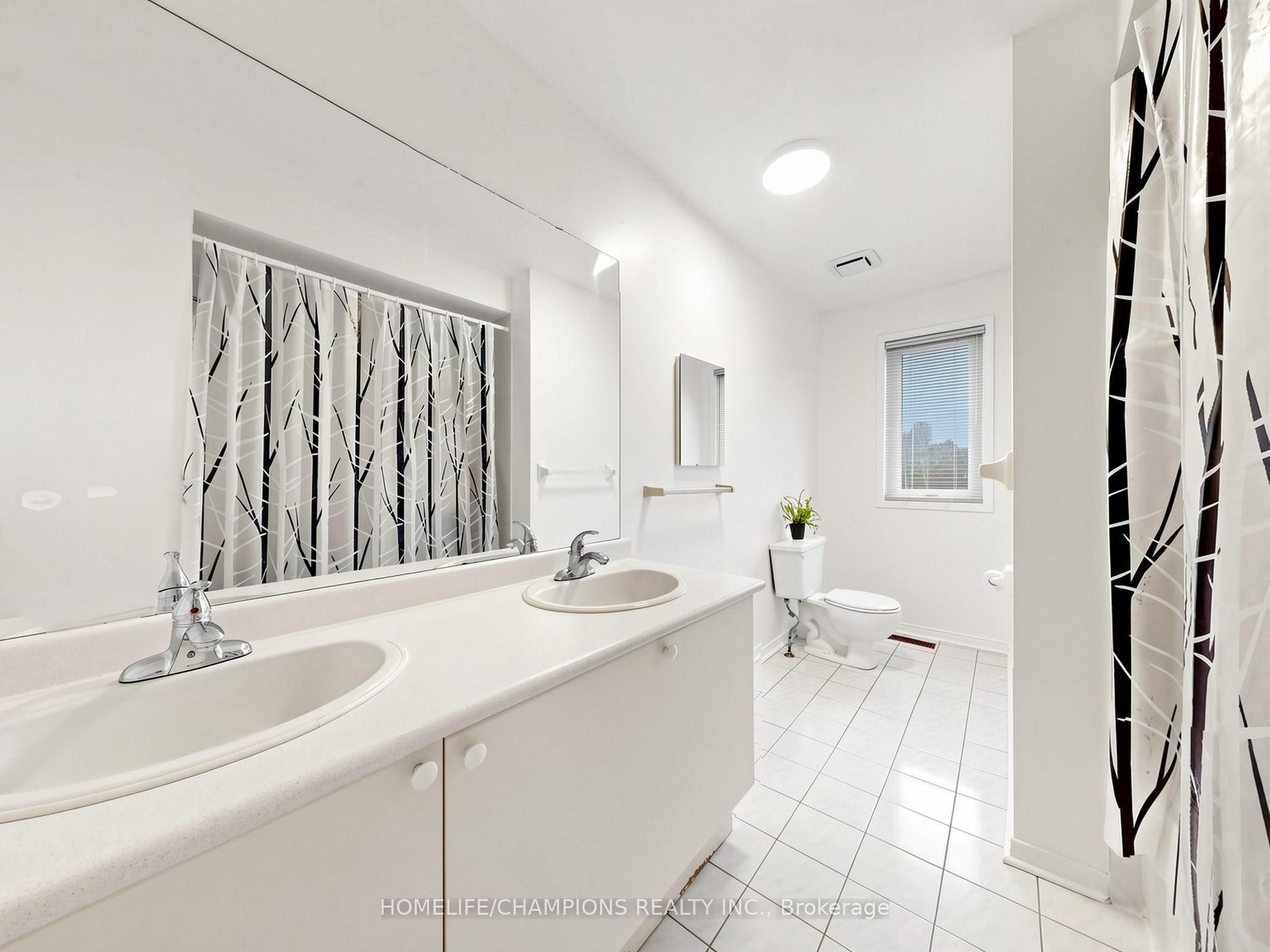 1622 Sandhurst Crescent Property Photo 35