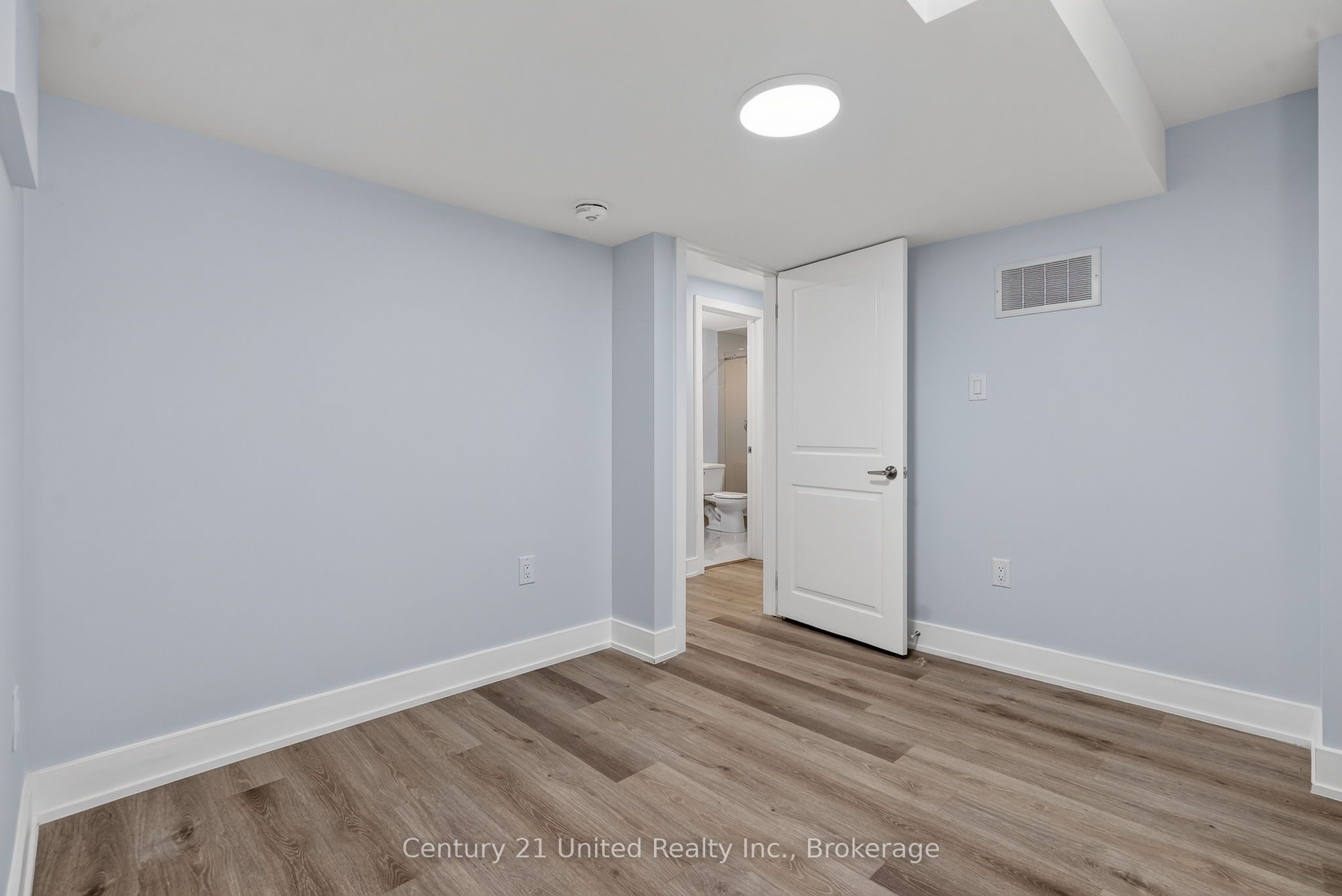 1040 Suddard Avenue 2 (lower Level) Property Photo 25