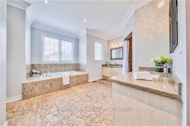 135 Rushworth Drive Property Photo 14