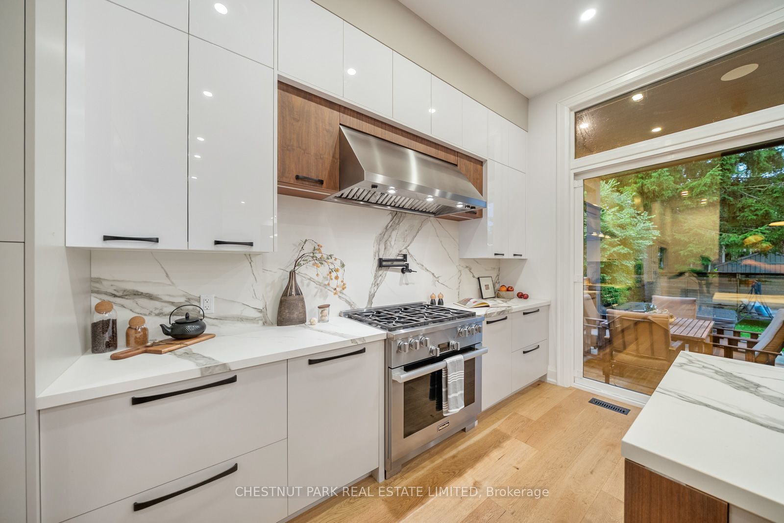 142 Fallingbrook Road Property Photo 12