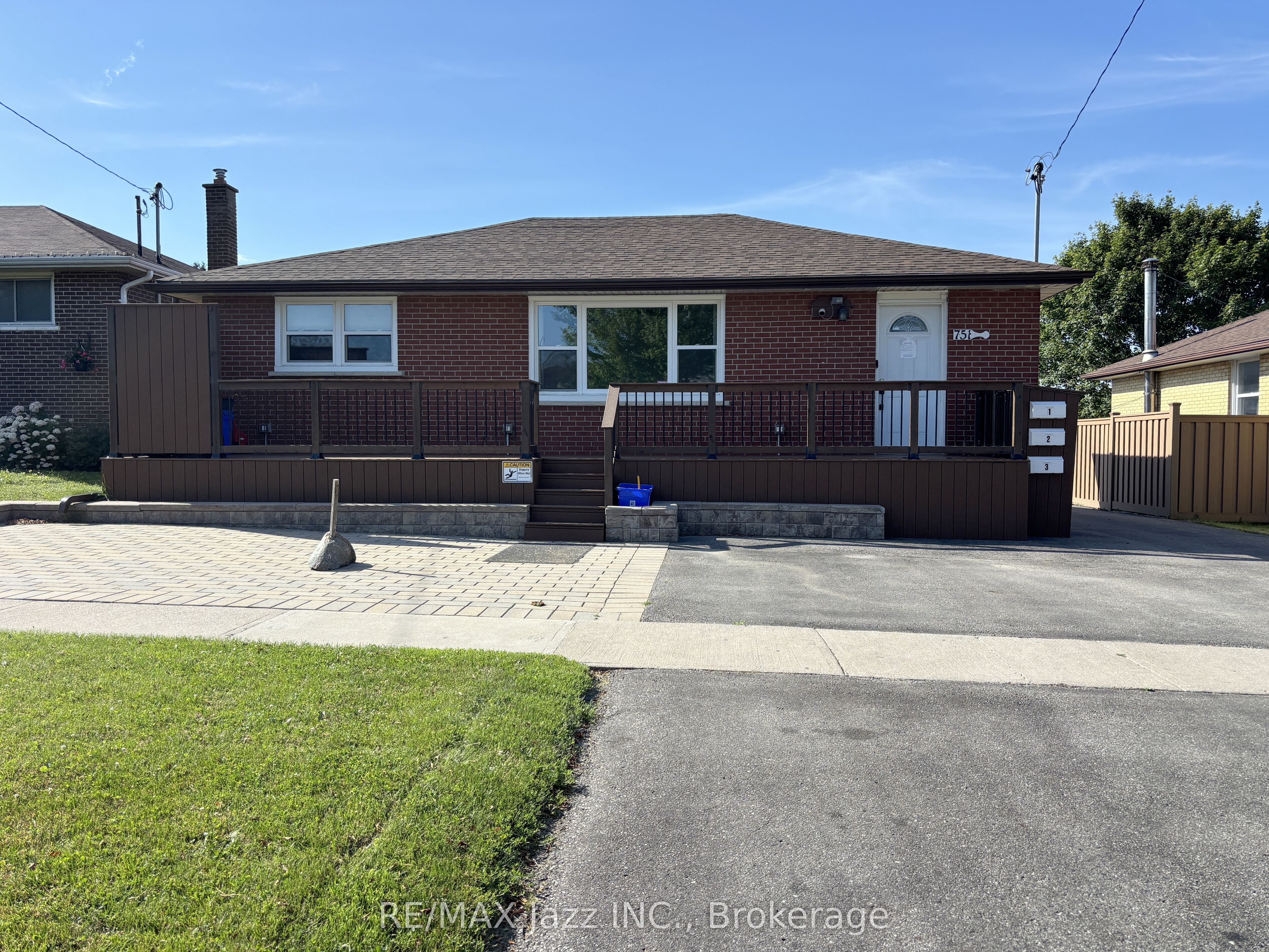 751 Phillip Murray Avenue Unit 1 Property Photo 1