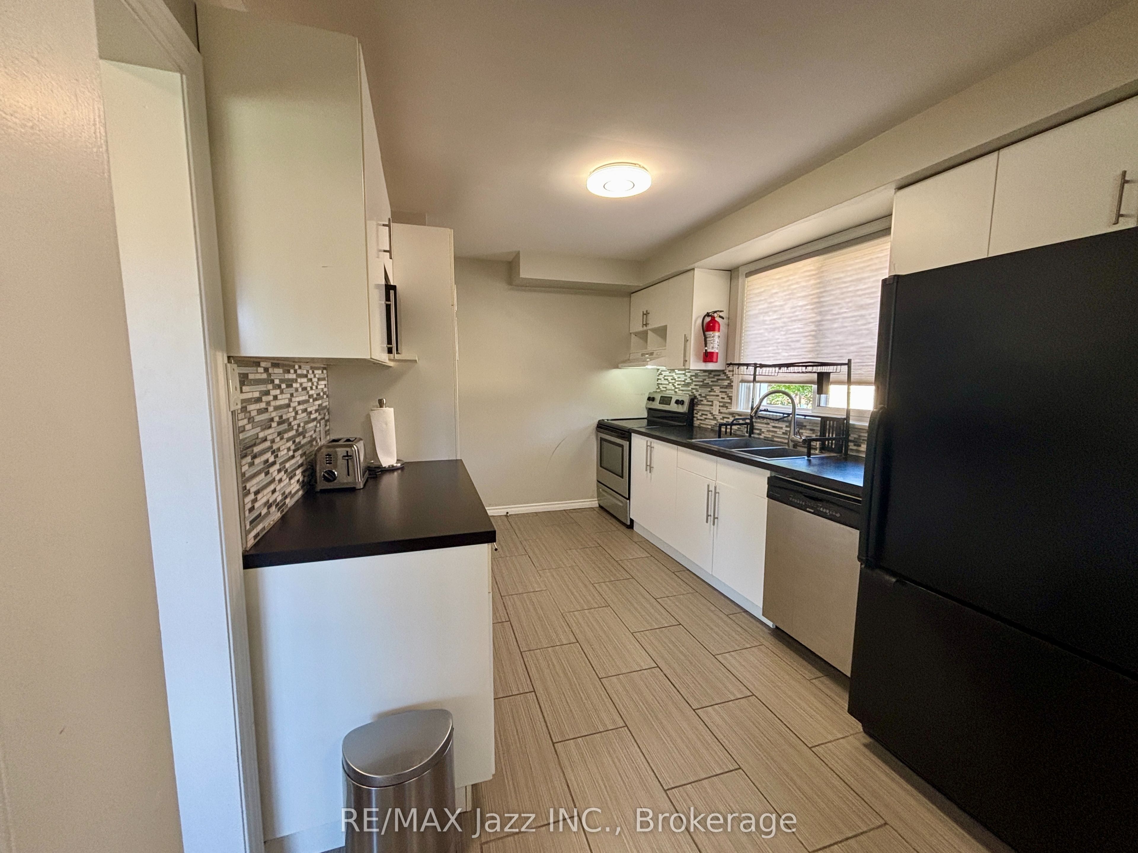751 Phillip Murray Avenue Unit 1 Property Photo 7