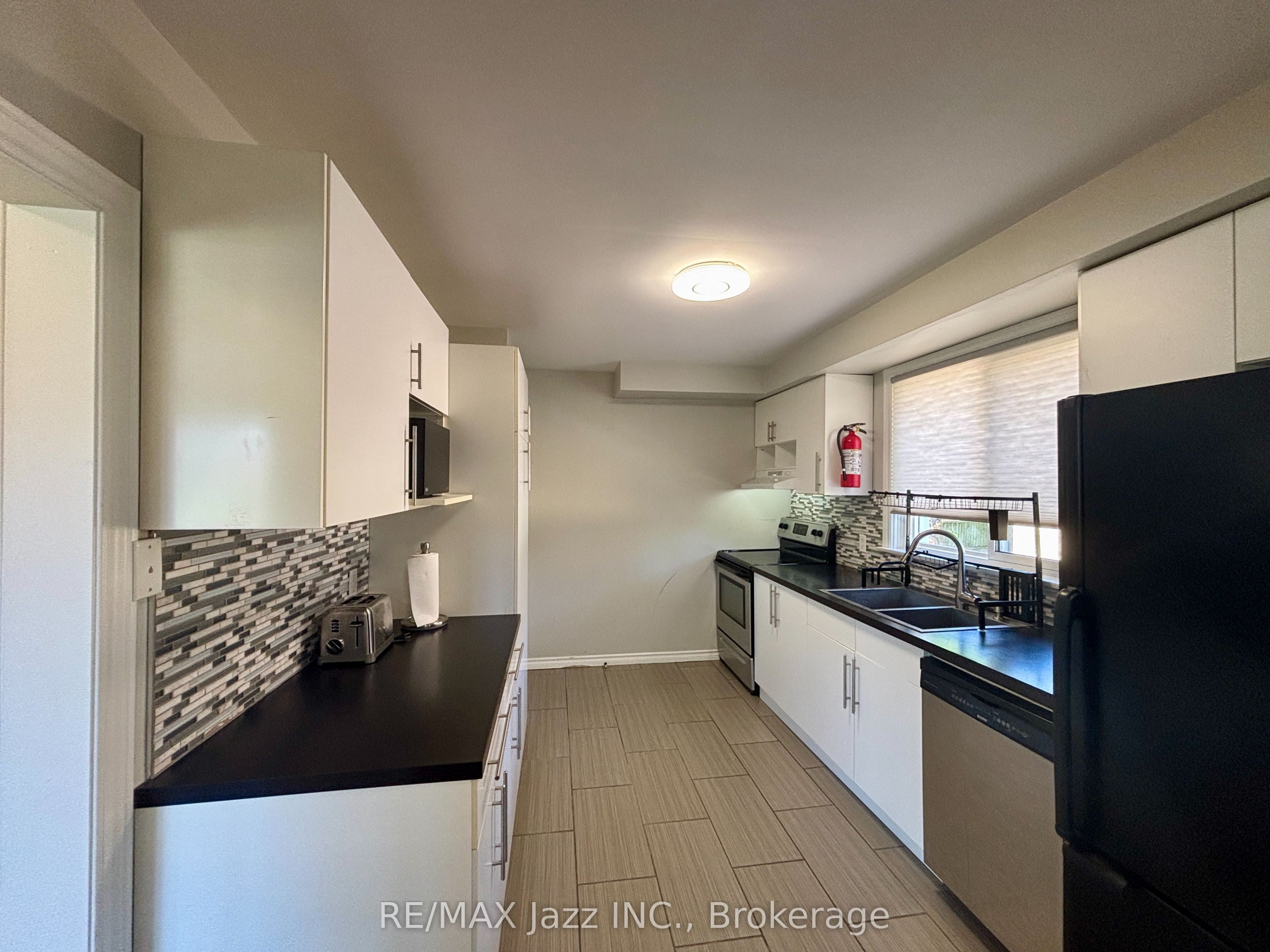 751 Phillip Murray Avenue Unit 1 Property Photo 8