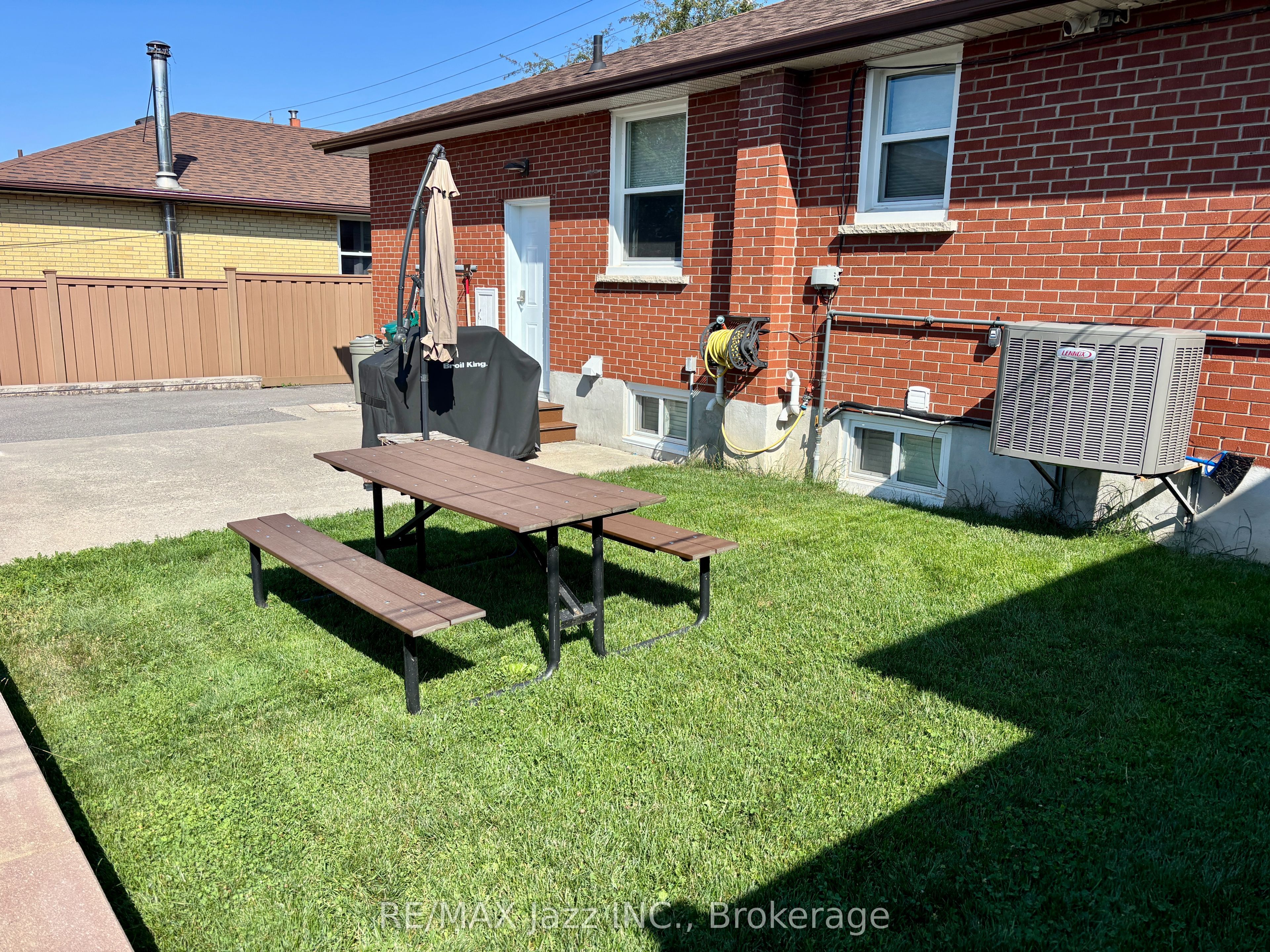 751 Phillip Murray Avenue Unit 2 Property Photo 1