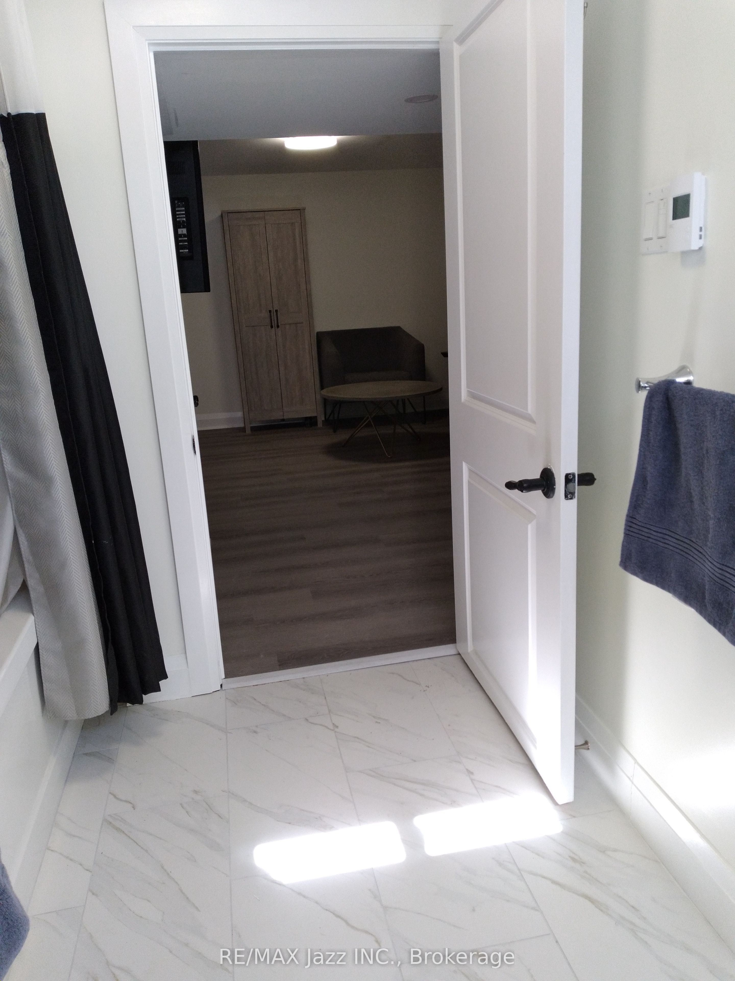 751 Phillip Murray Avenue Unit 2 Property Photo 11