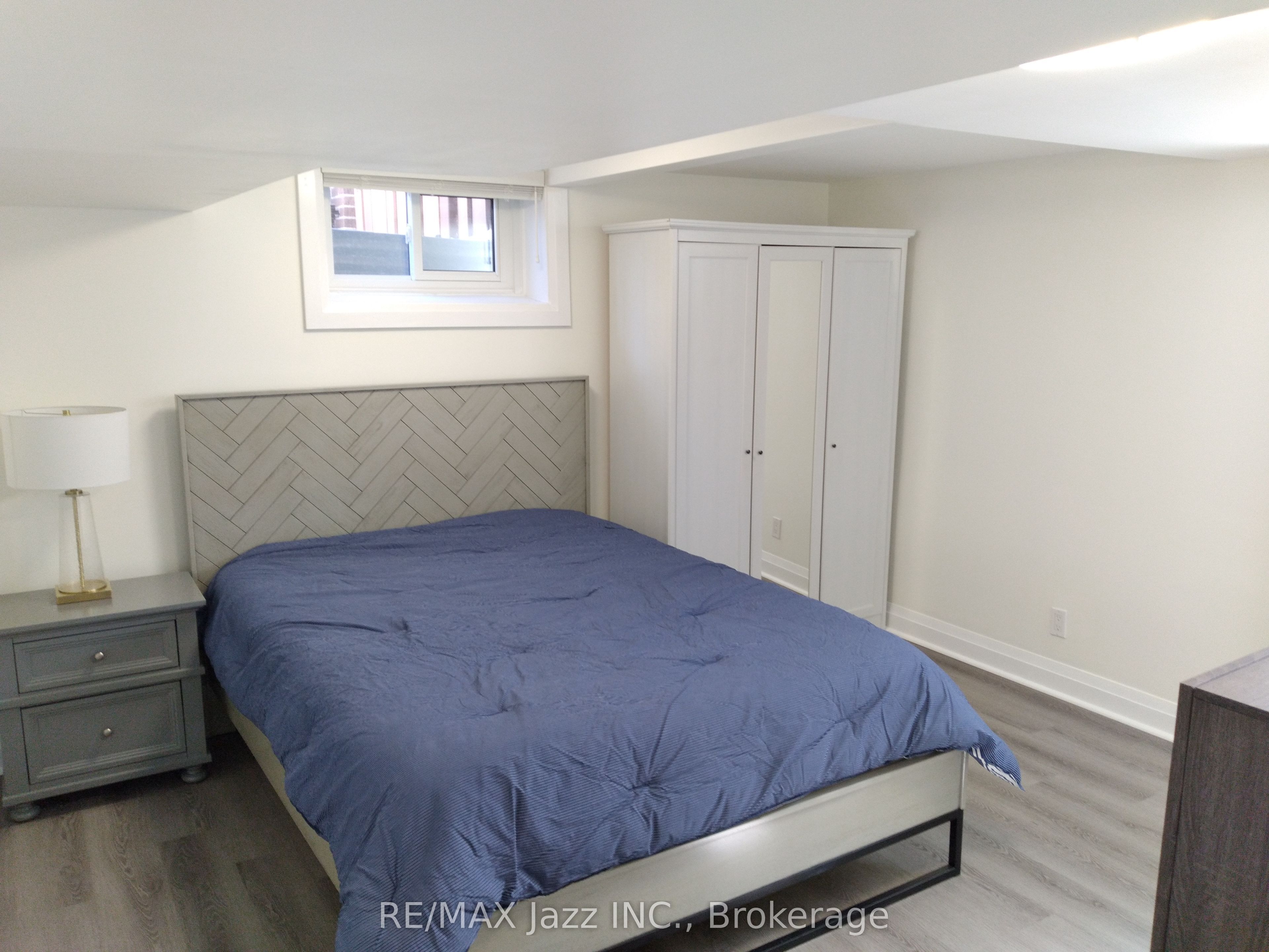 751 Phillip Murray Avenue Unit 2 Property Photo 13