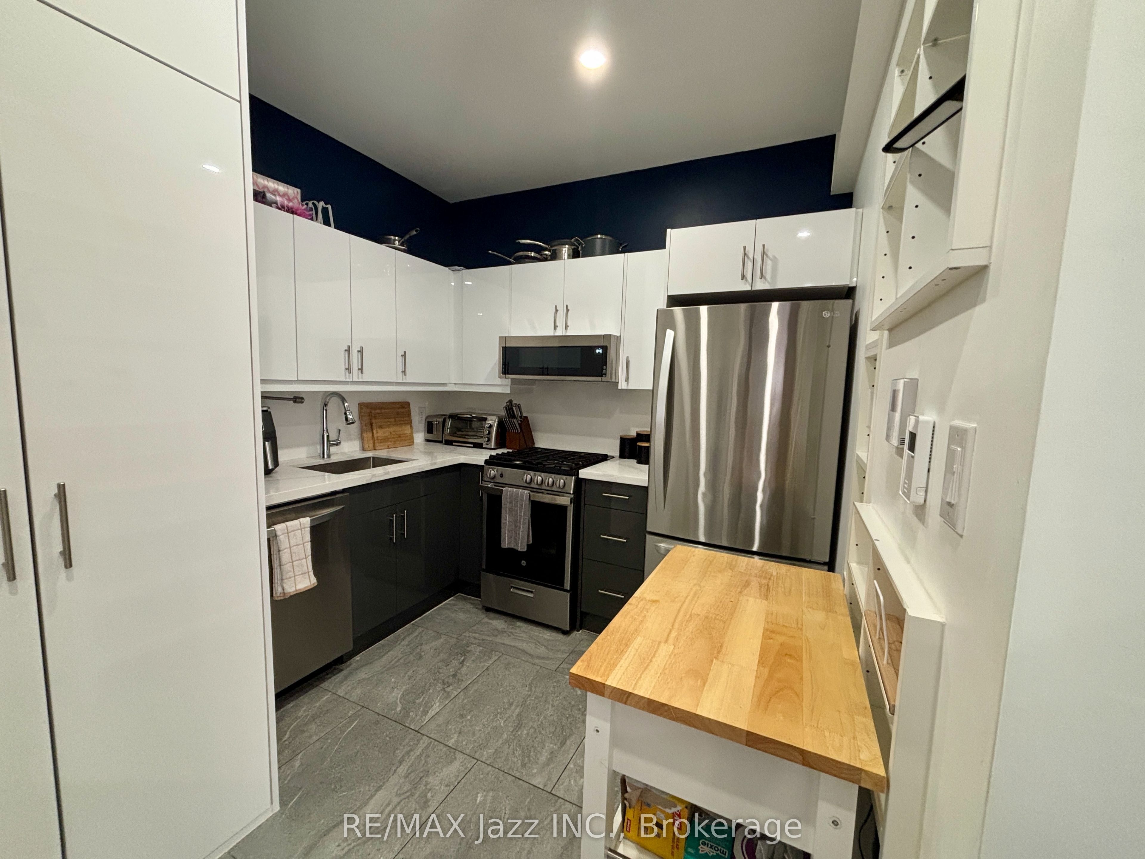 751 Phillip Murray Avenue Unit 3 (adu) Property Photo 10
