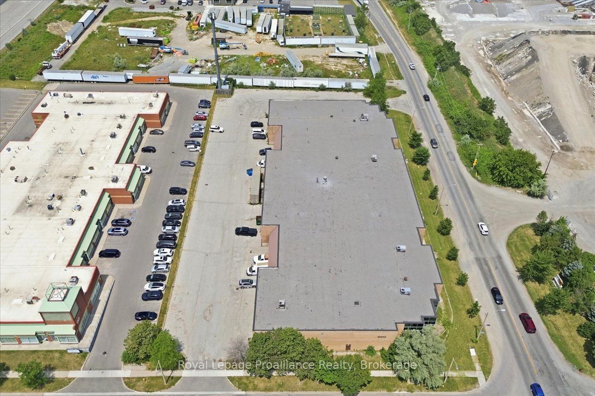 1200 Tapscott Road Property Photo 12