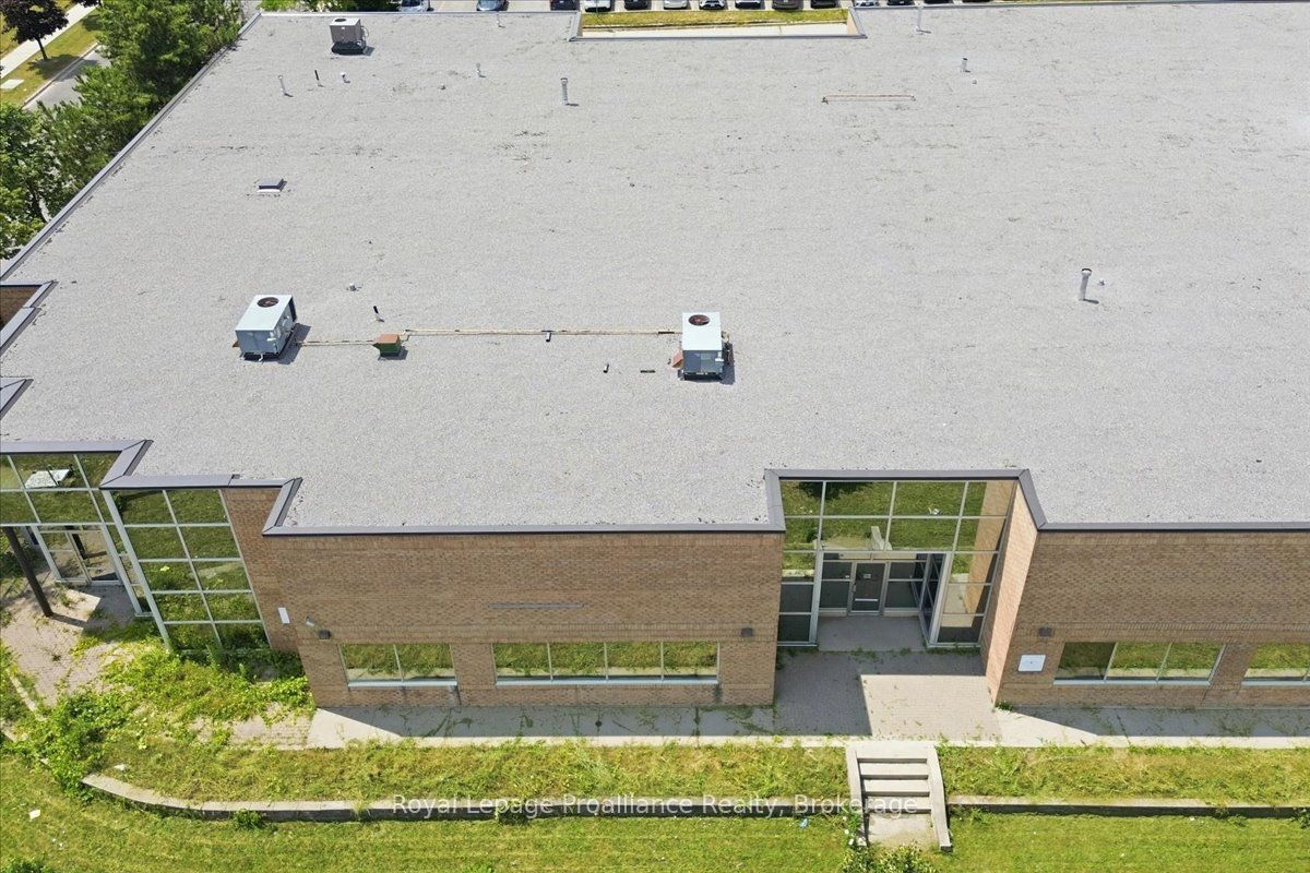 1200 Tapscott Road Property Photo 14