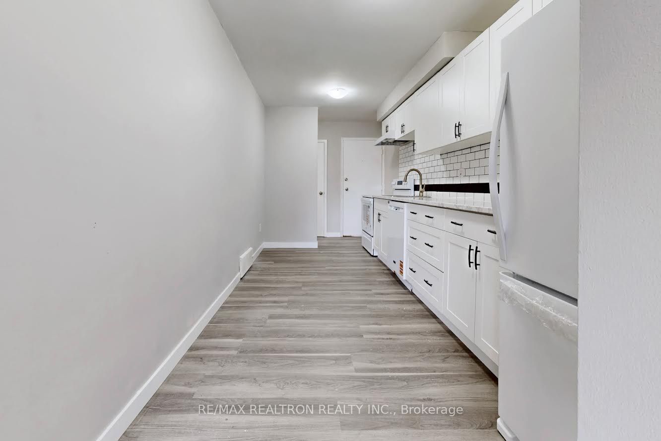 362 Elgin Court 3 Property Photo 8