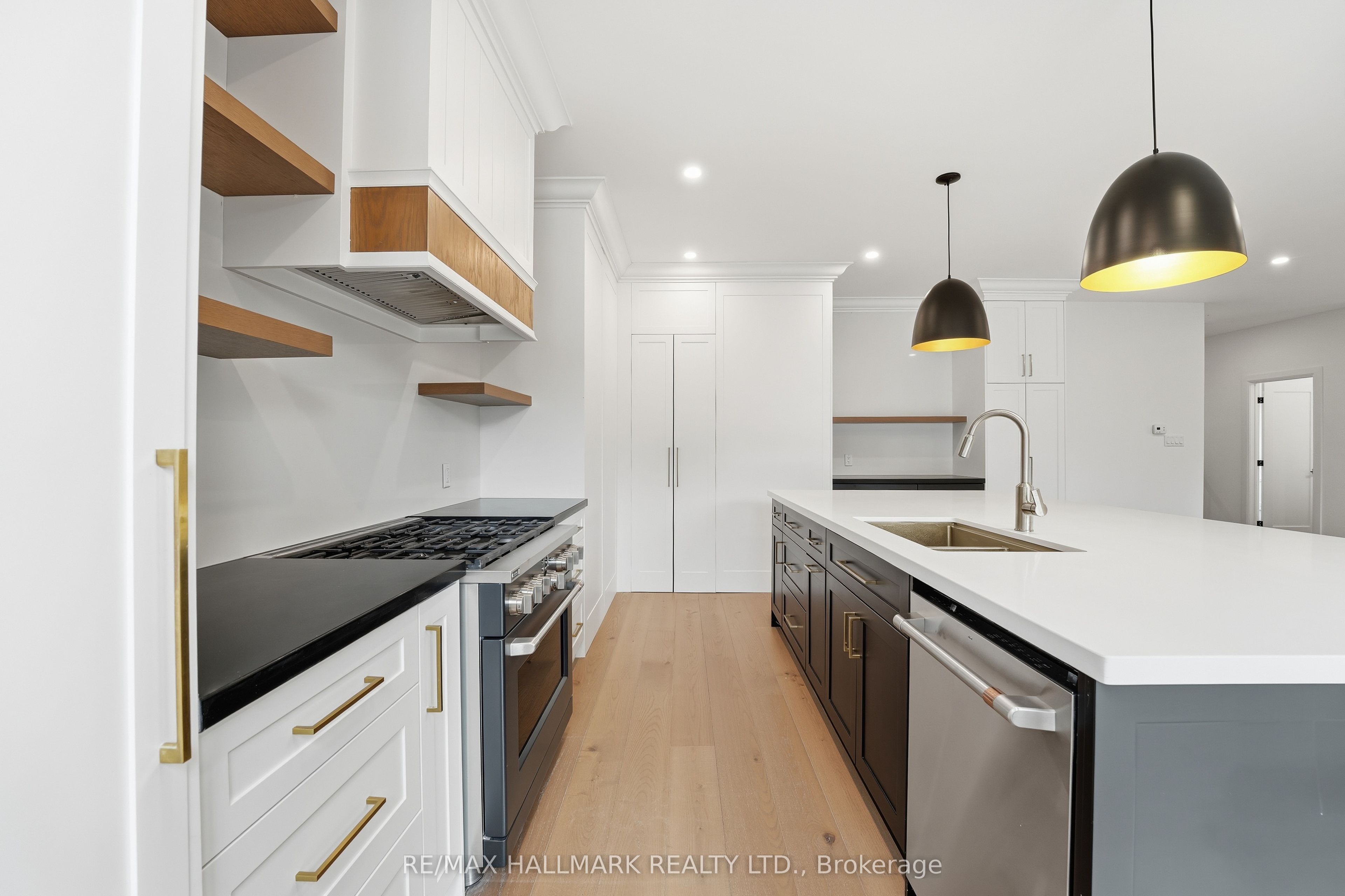 49 Greendowns Drive Property Photo 4