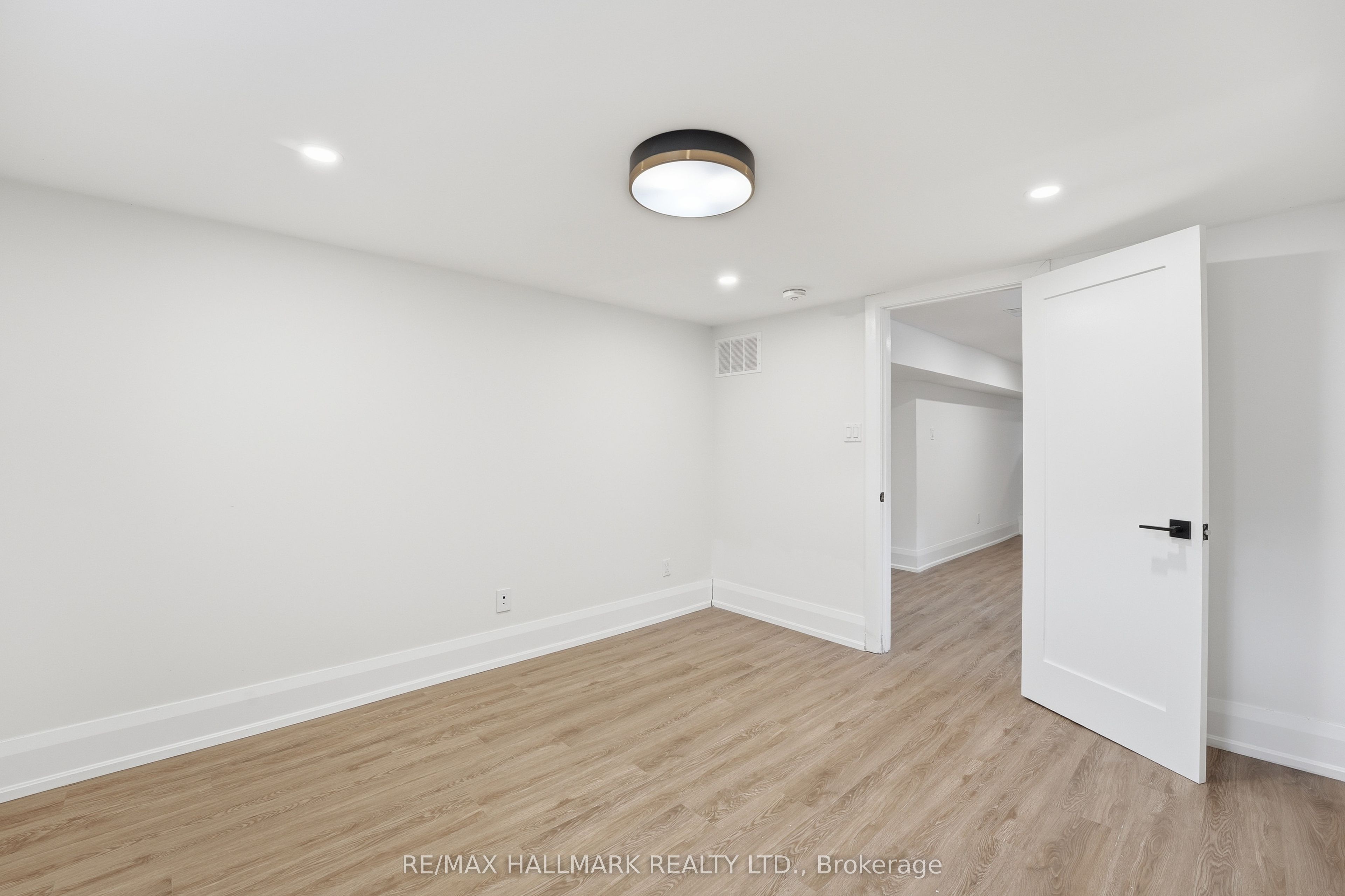 49 Greendowns Drive Property Photo 28