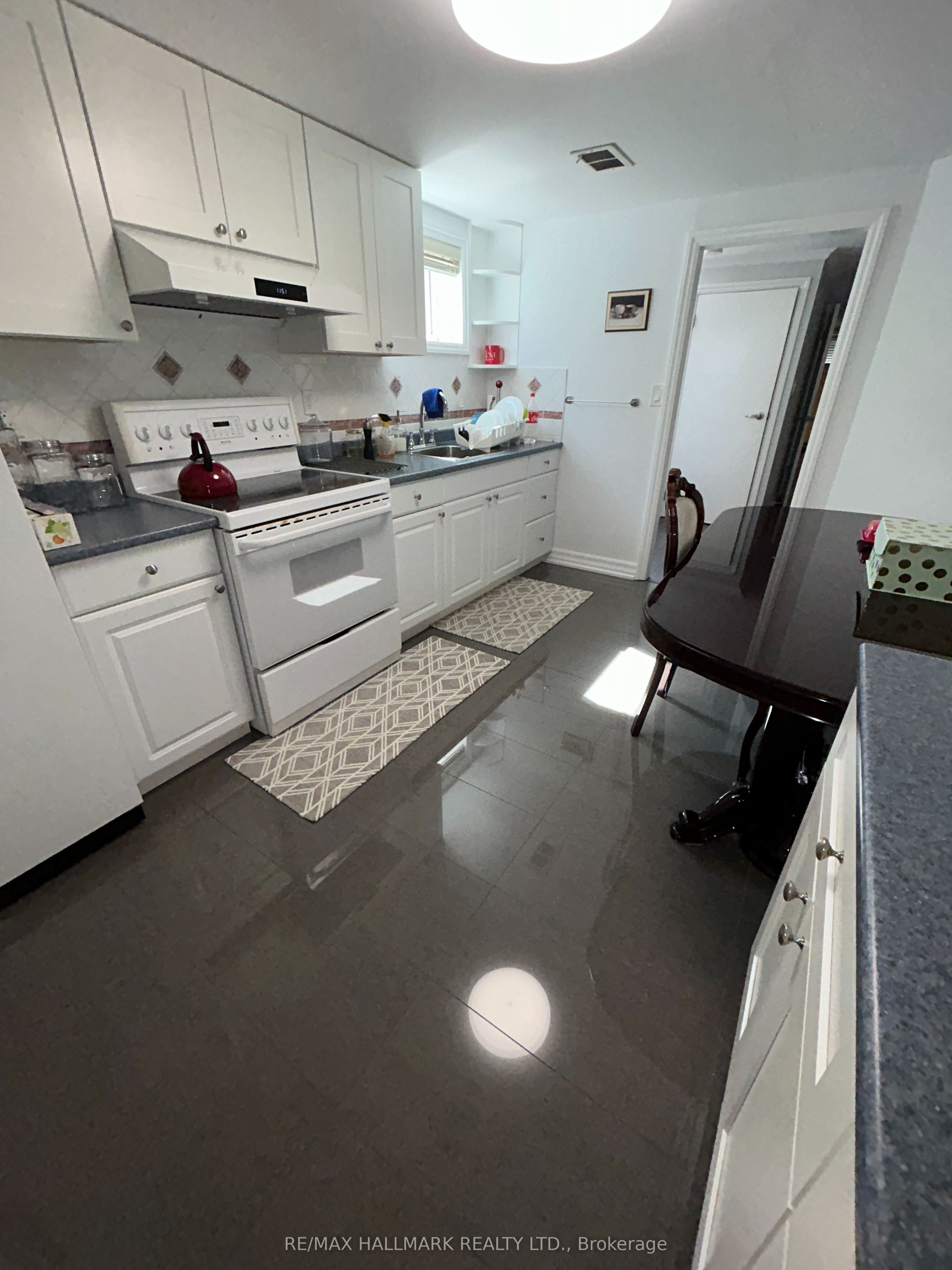 110 Trinnell Boulevard Property Photo 6
