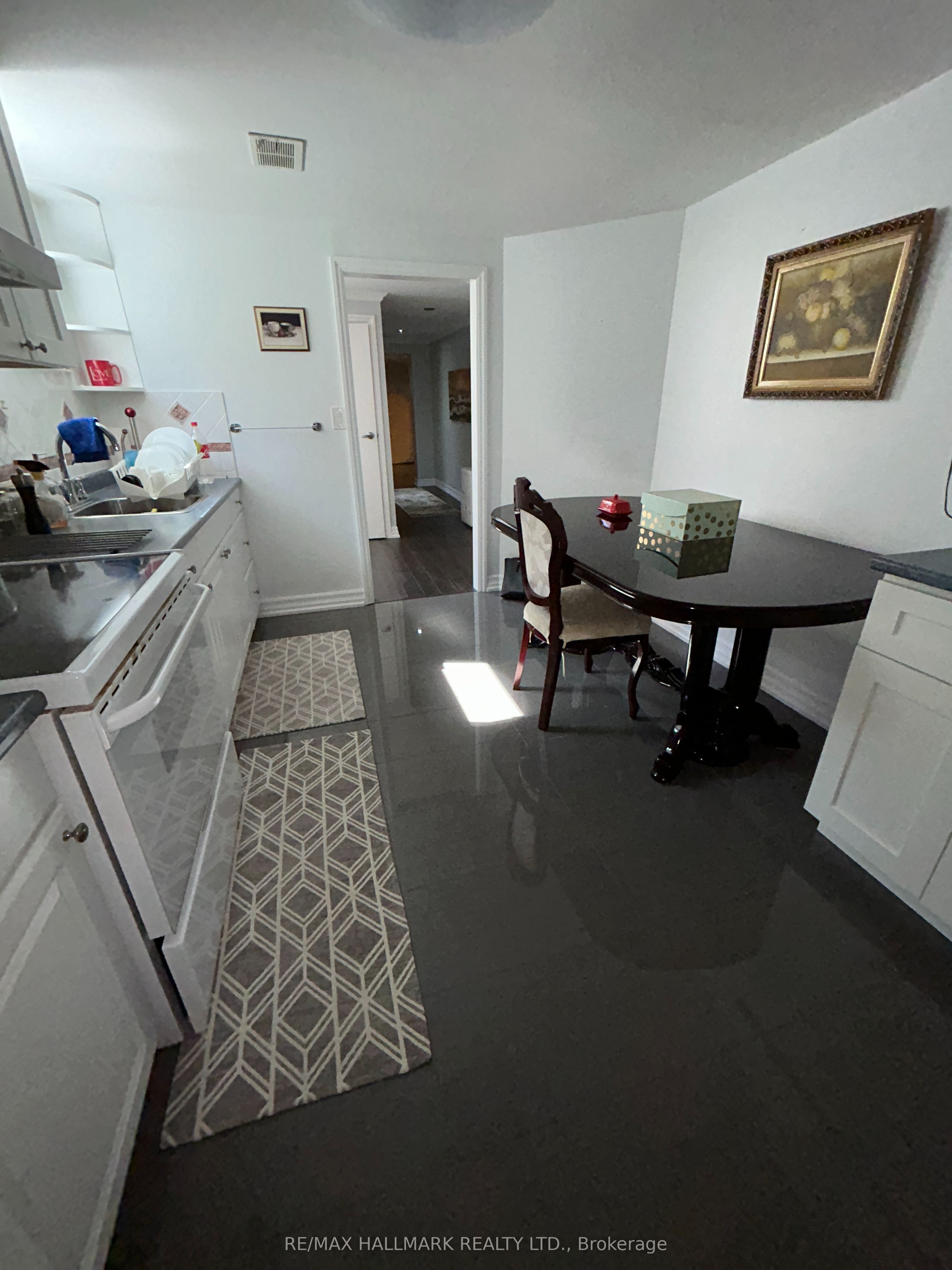 110 Trinnell Boulevard Property Photo 7