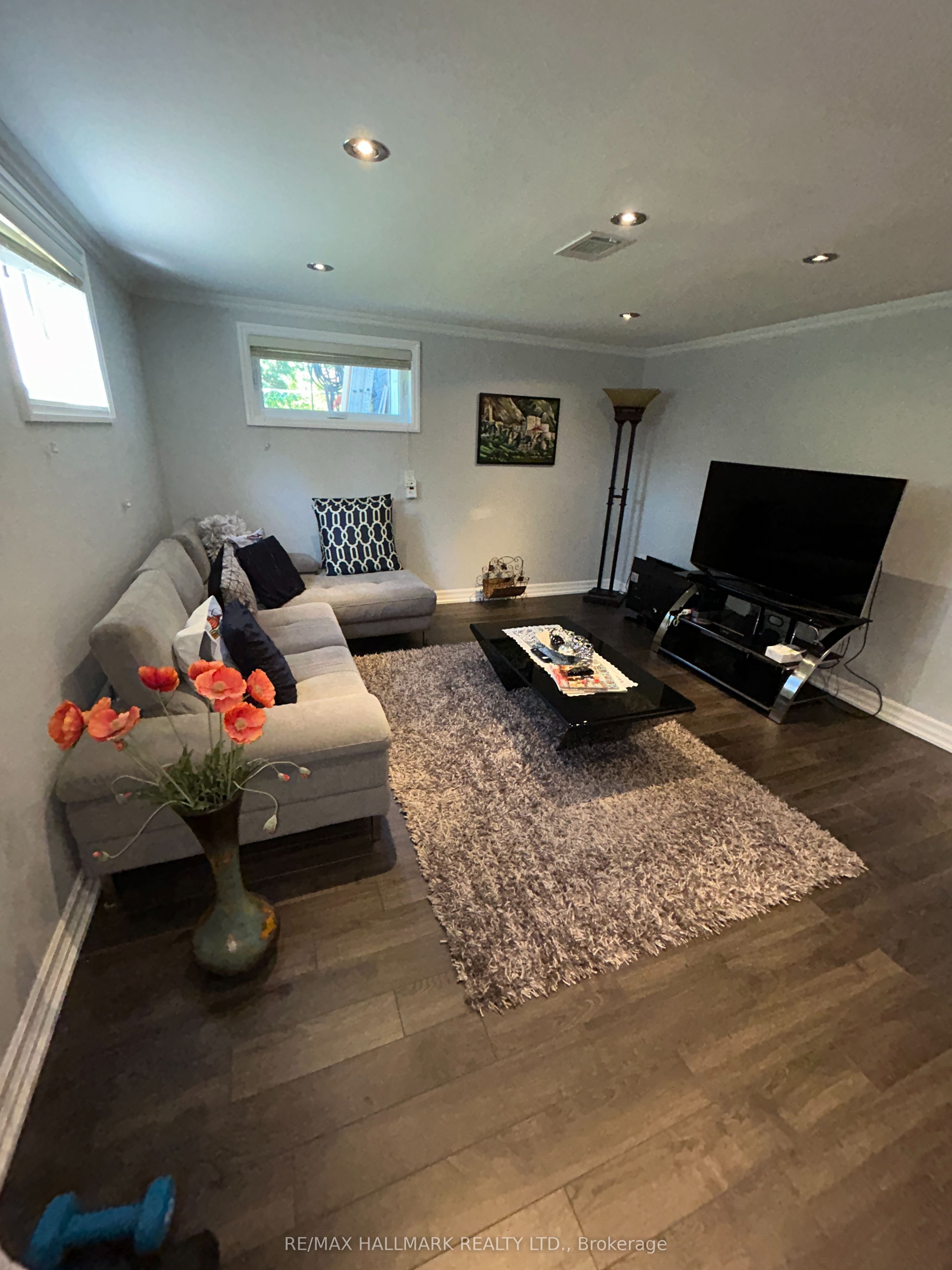 110 Trinnell Boulevard Property Photo 13