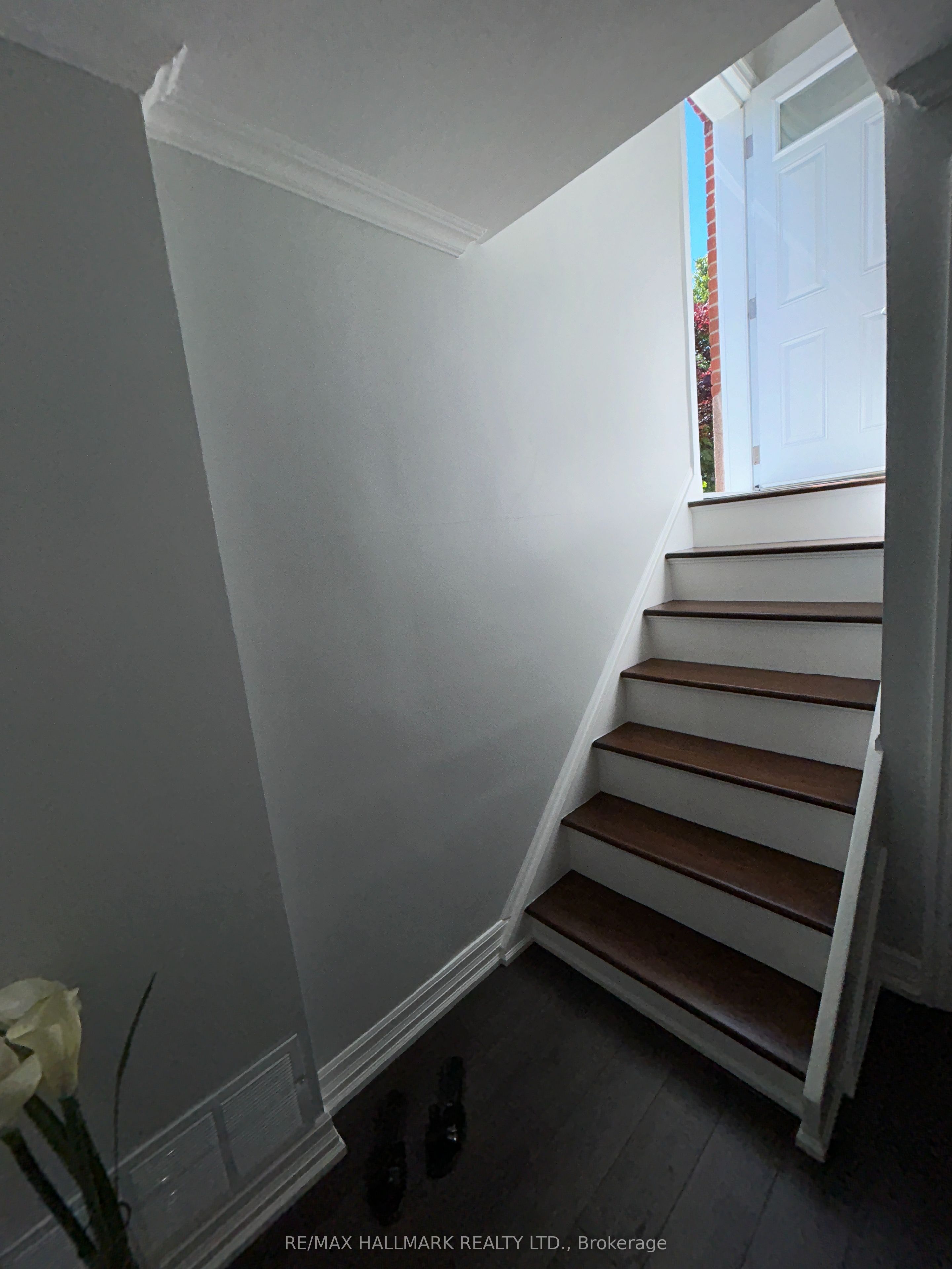 110 Trinnell Boulevard Property Photo 18