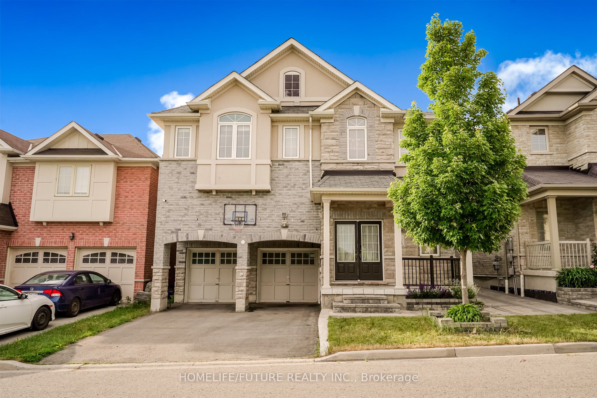 14 Mosely Crescent Property Photo 2