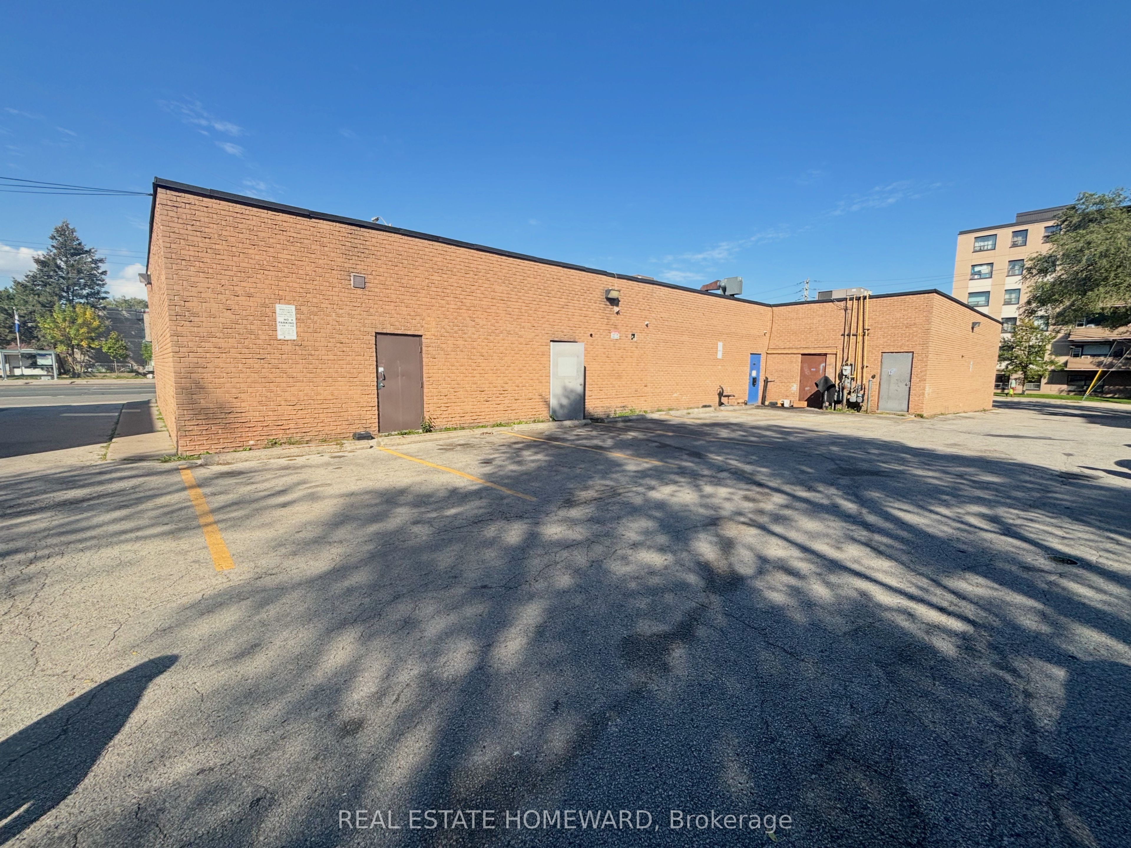 3095 Eglinton Avenue E #4 Property Photo 11