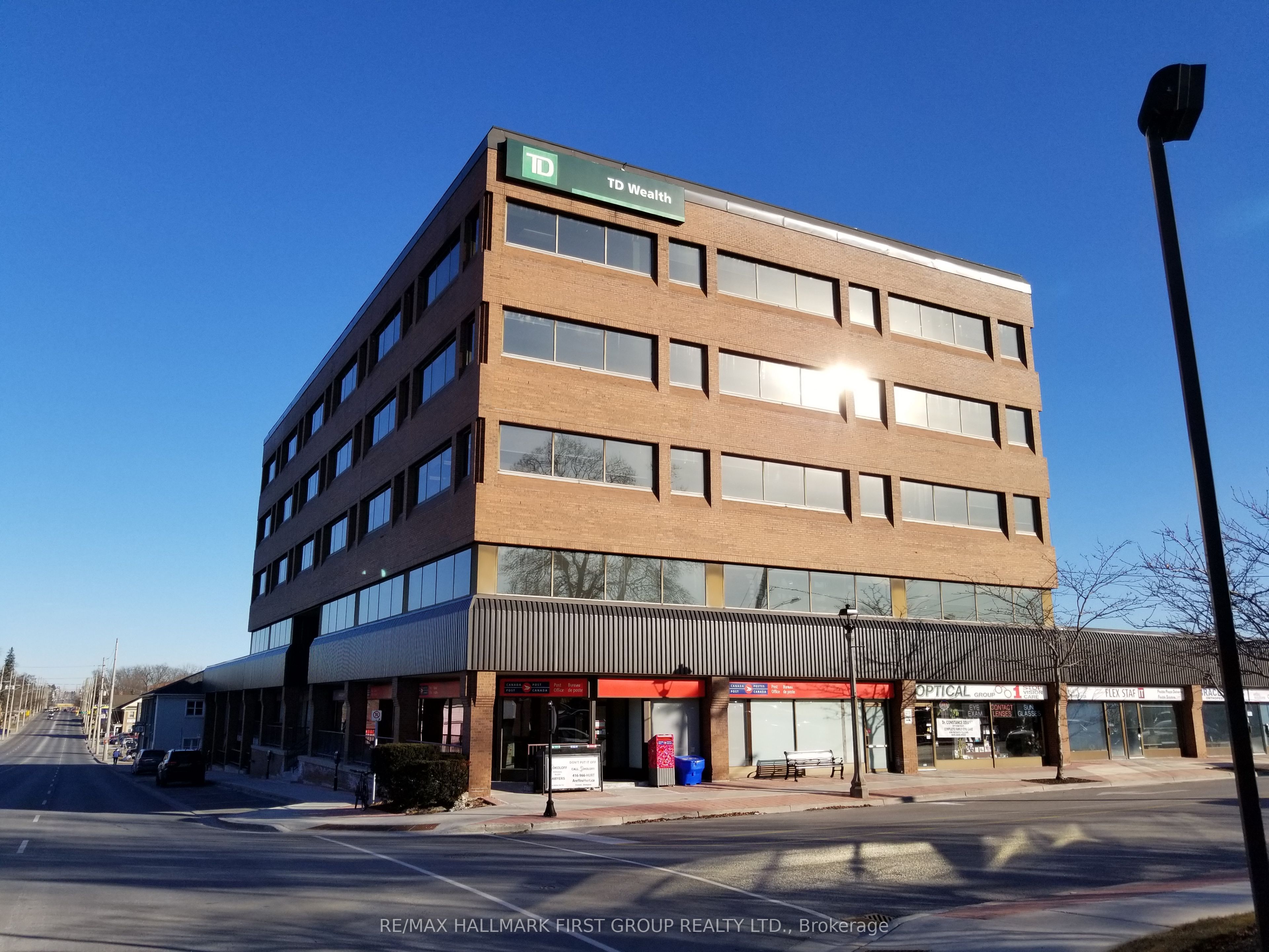 209 Dundas Street E #1-4 Property Photo 1