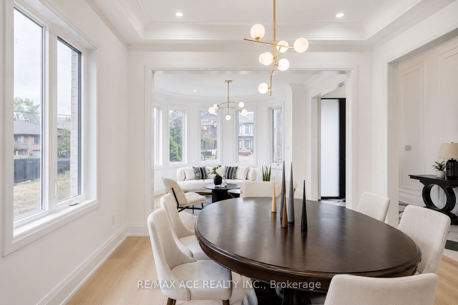 12 Euclid Avenue Property Photo 10