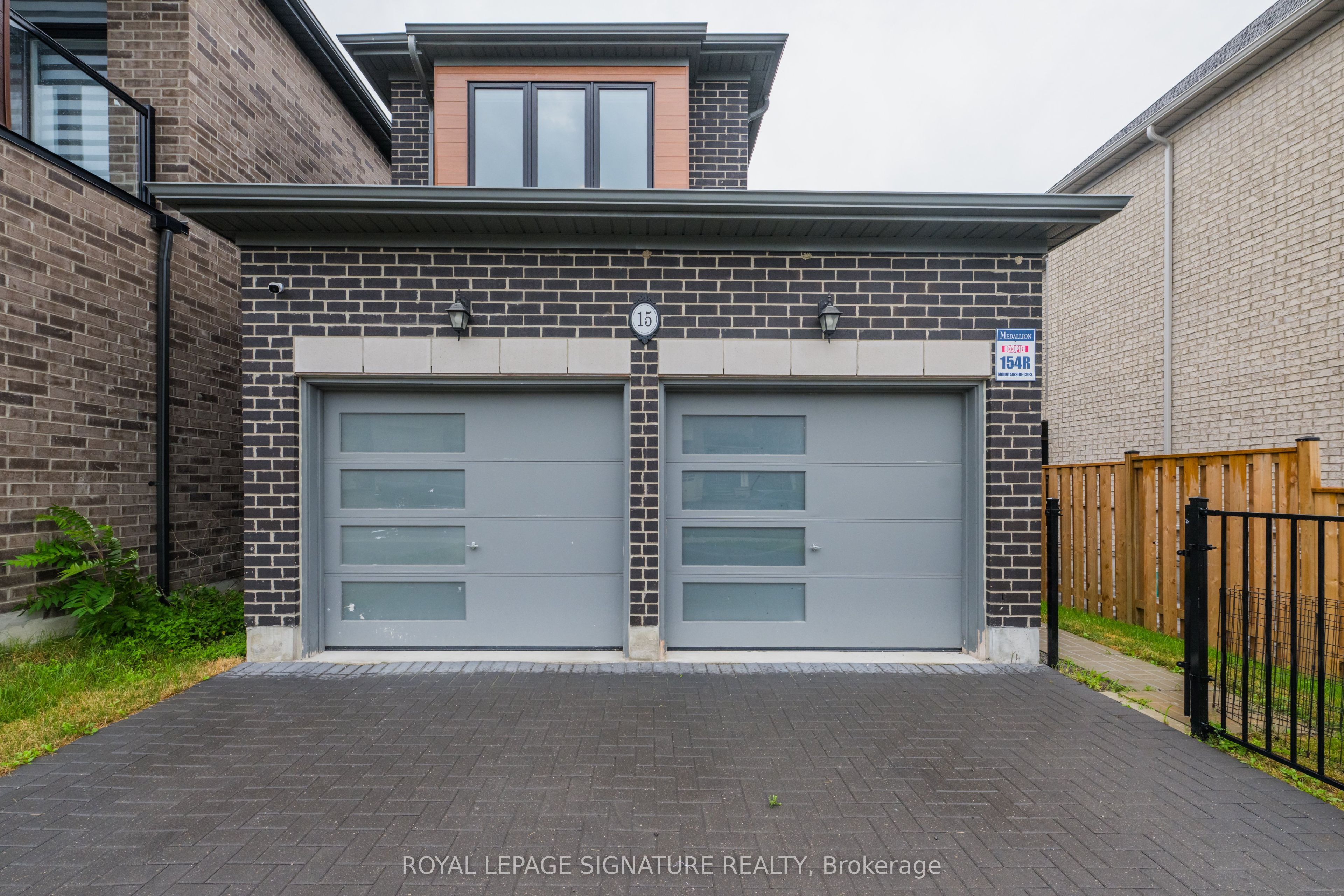 15 Mountainside Crescent Property Photo 42
