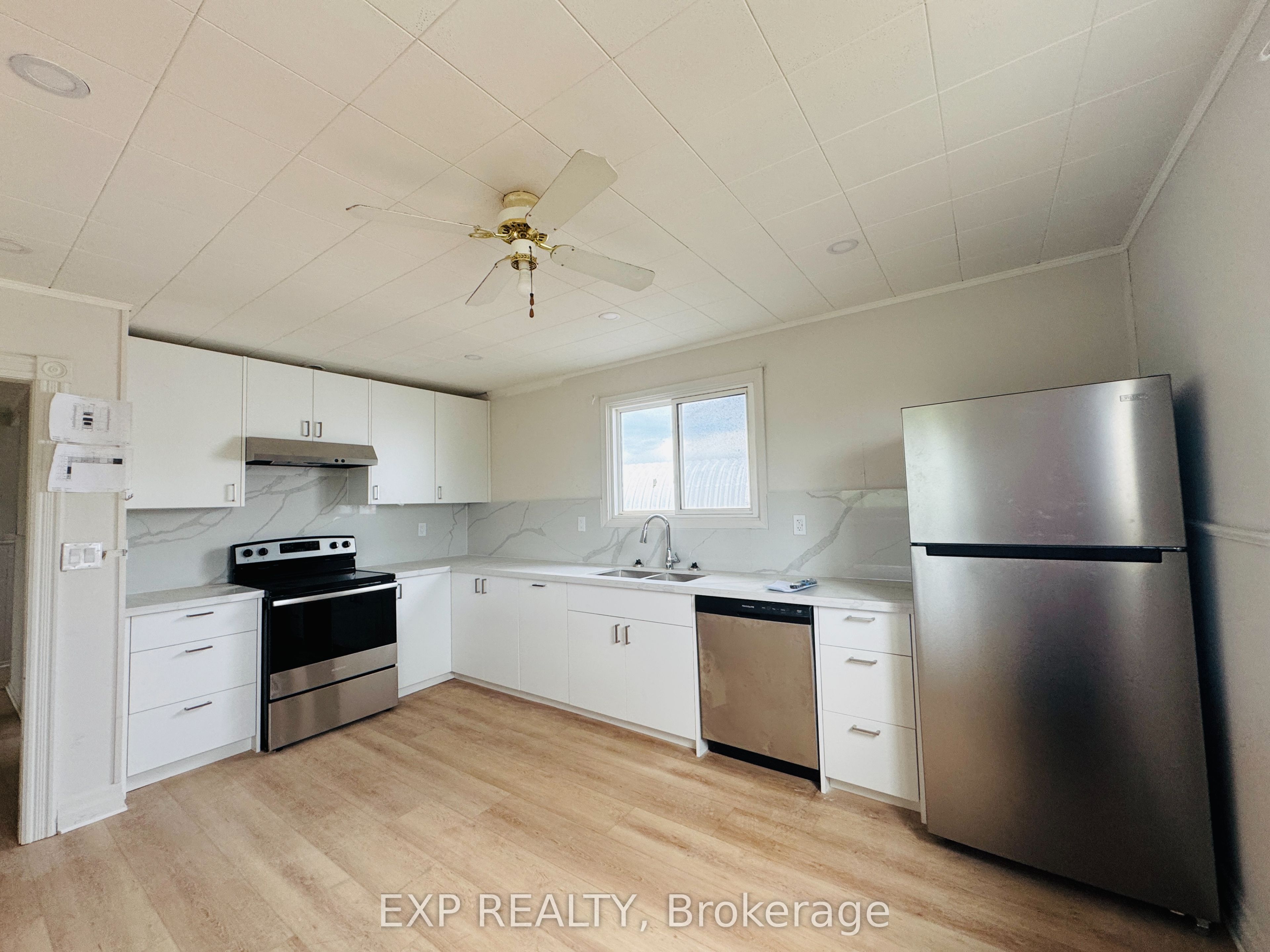 112 Baseline Road E B Property Photo 1