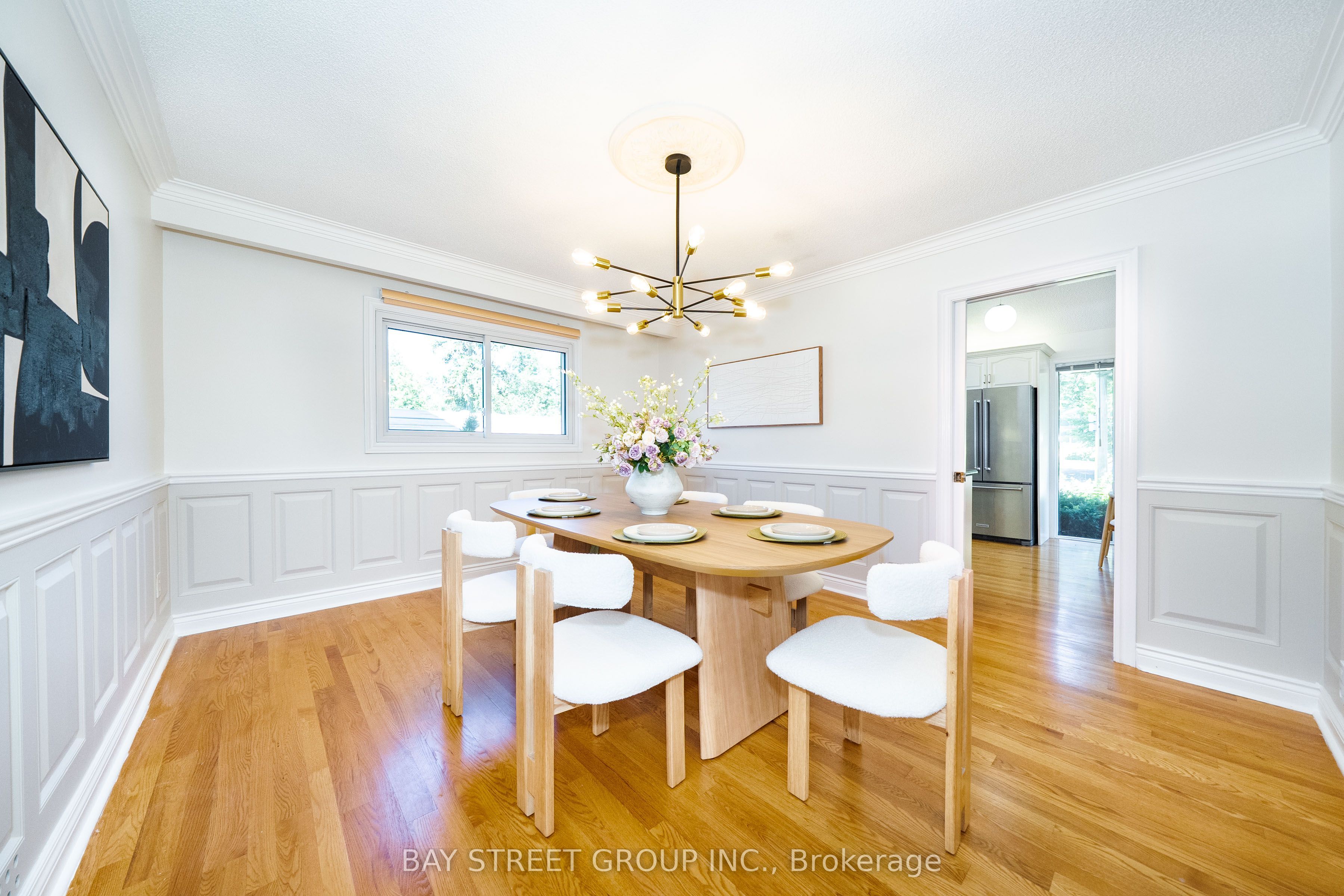 441 Guildwood Parkway Property Photo 11