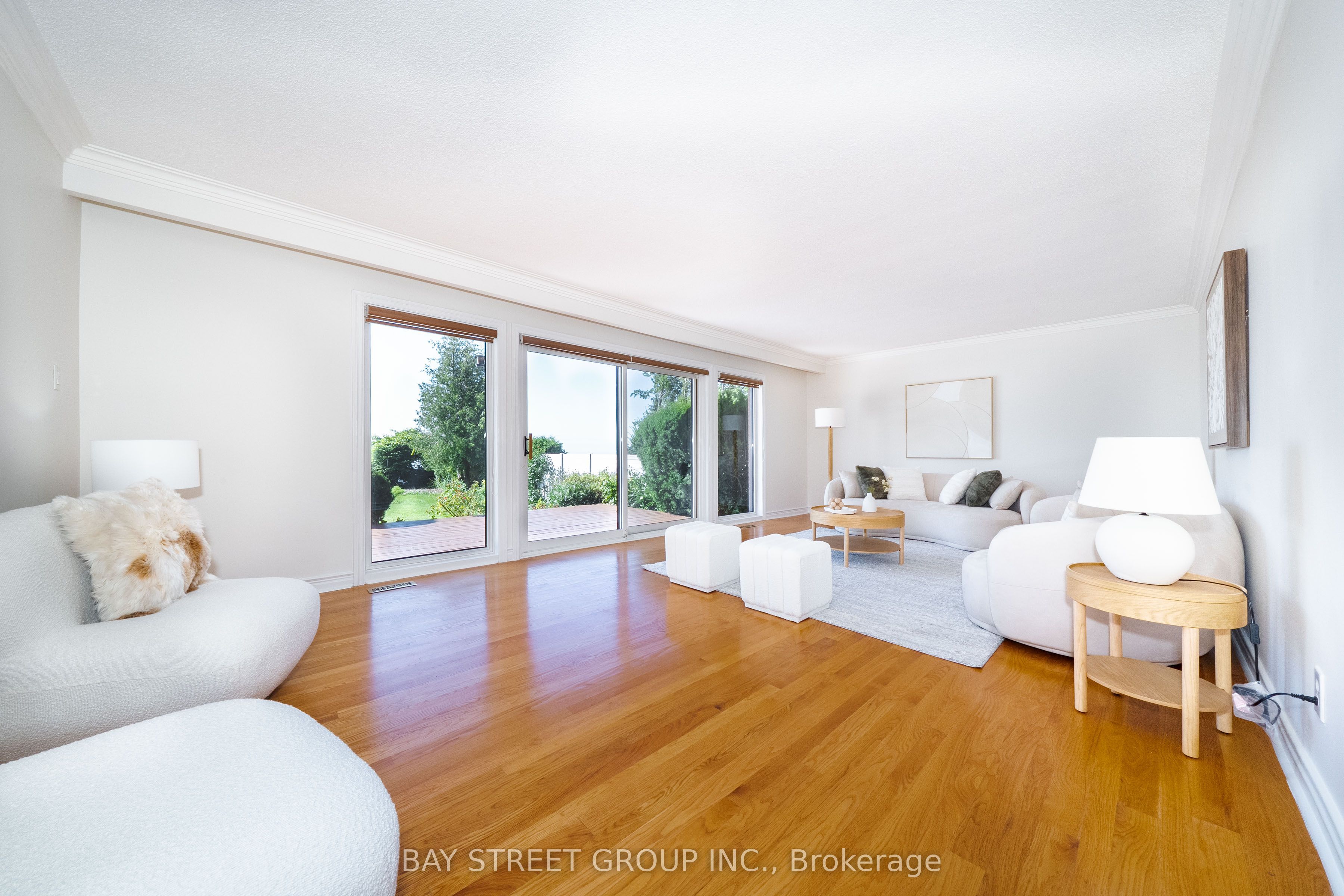 441 Guildwood Parkway Property Photo 12