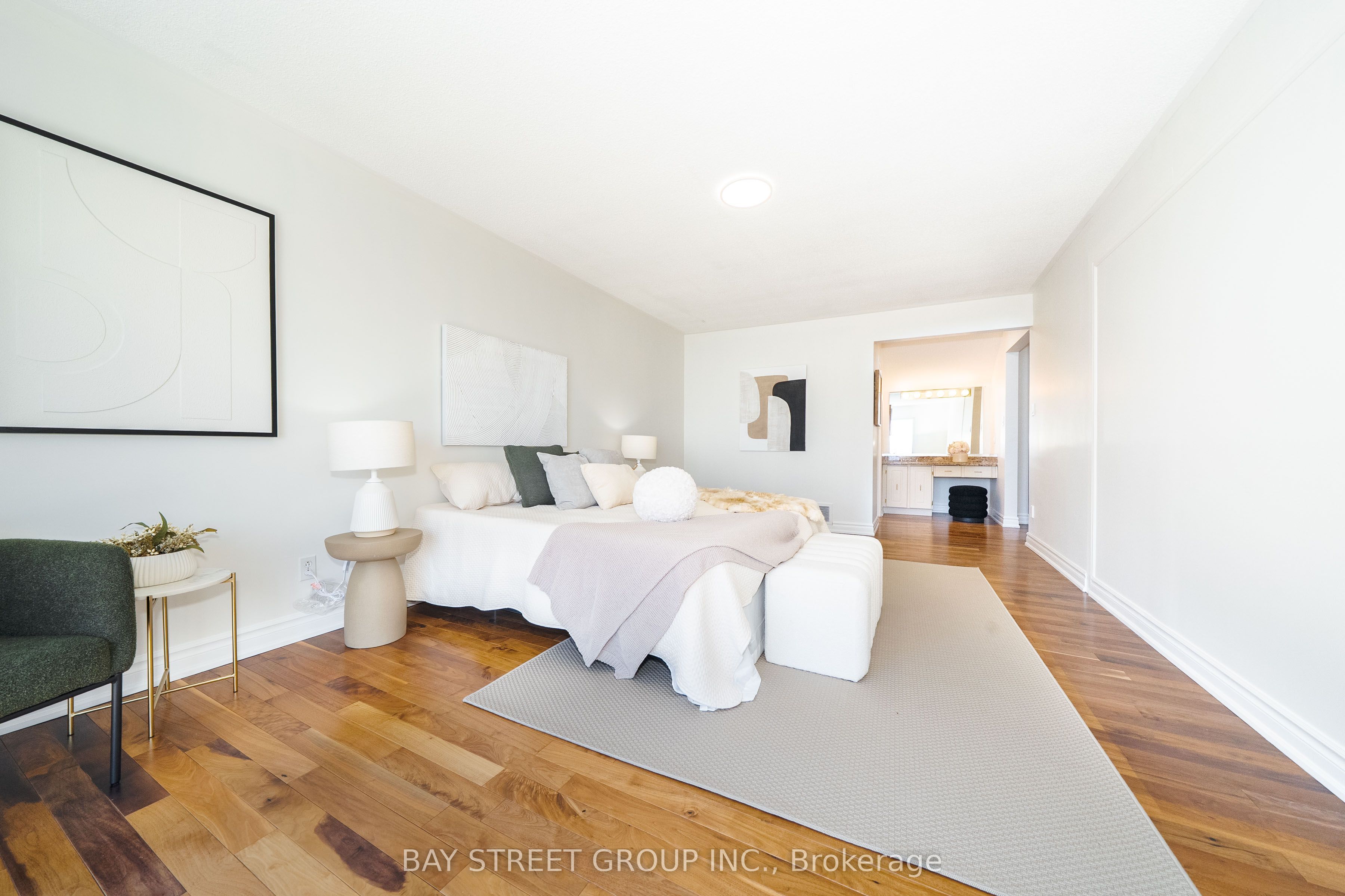441 Guildwood Parkway Property Photo 29
