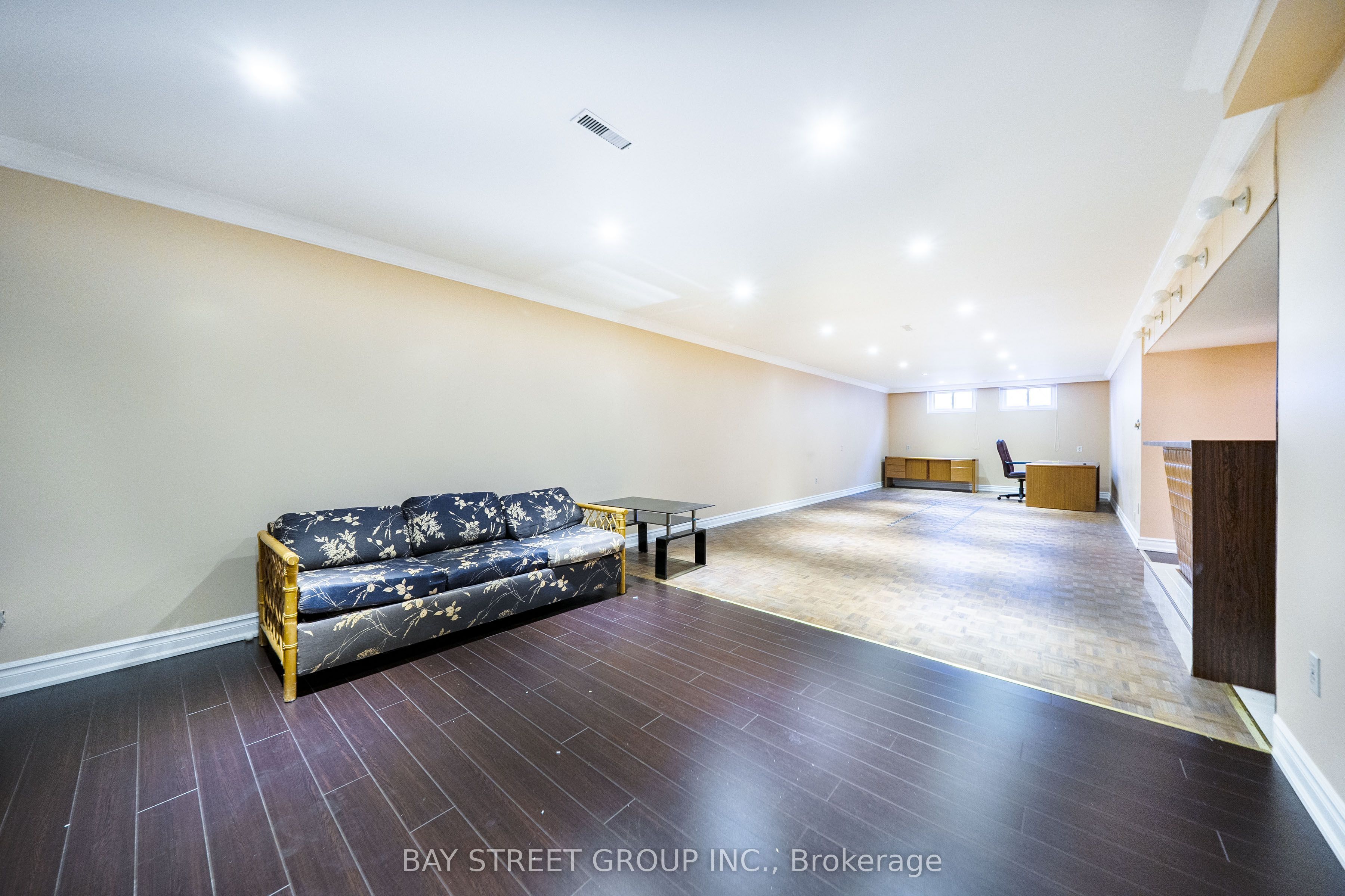 441 Guildwood Parkway Property Photo 38