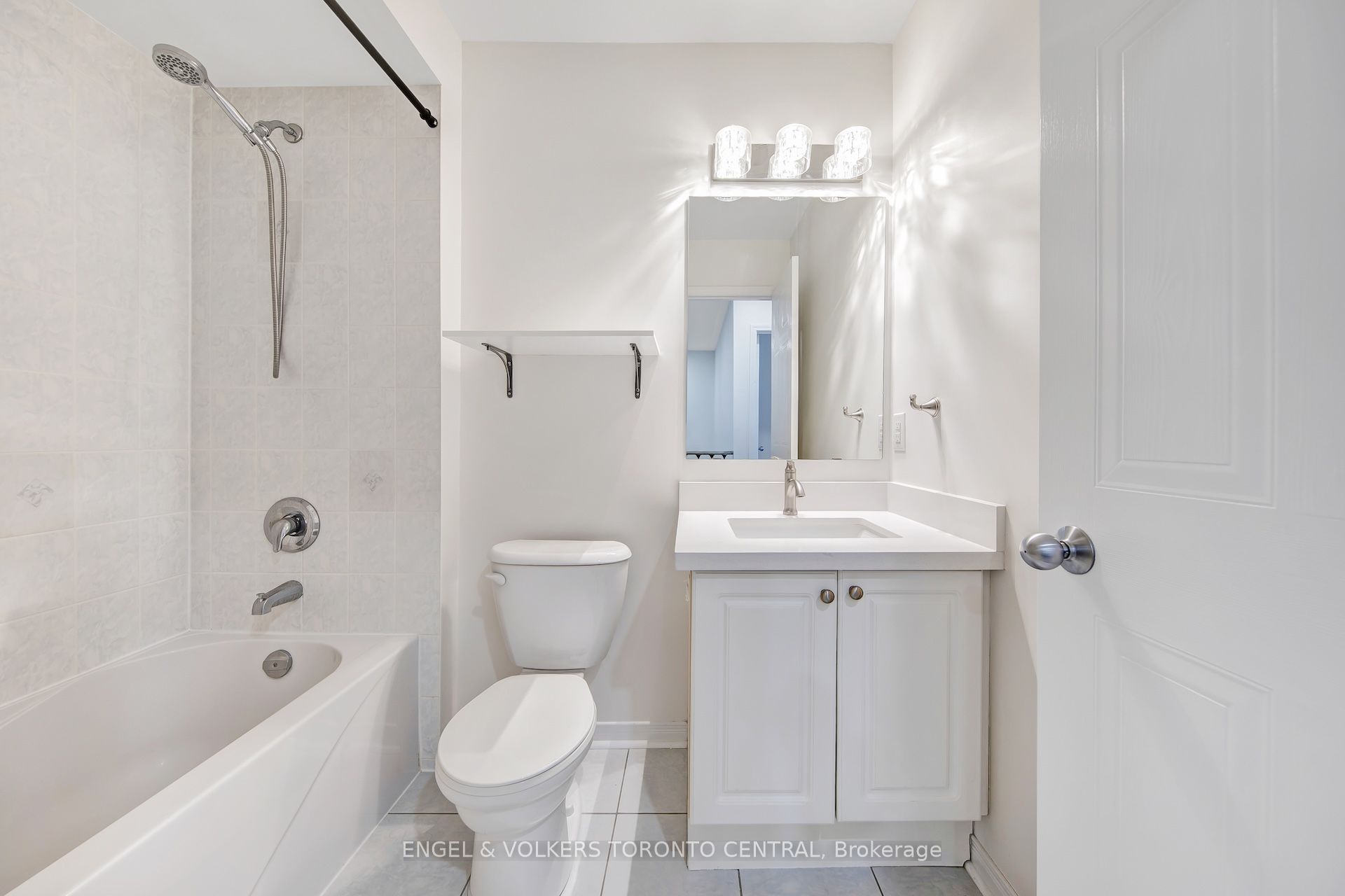 1511 Glenbourne Drive Property Photo 16