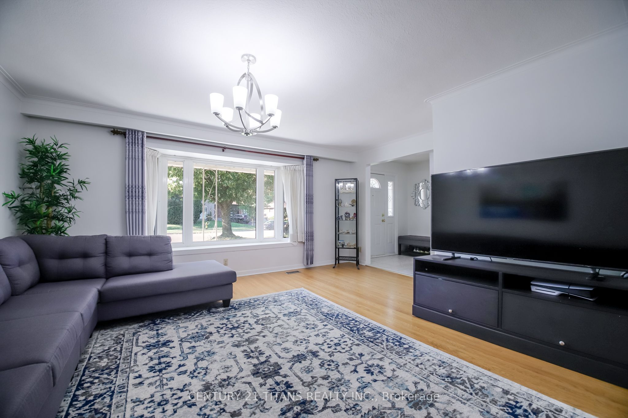 9 Minos Crescent Property Photo 10
