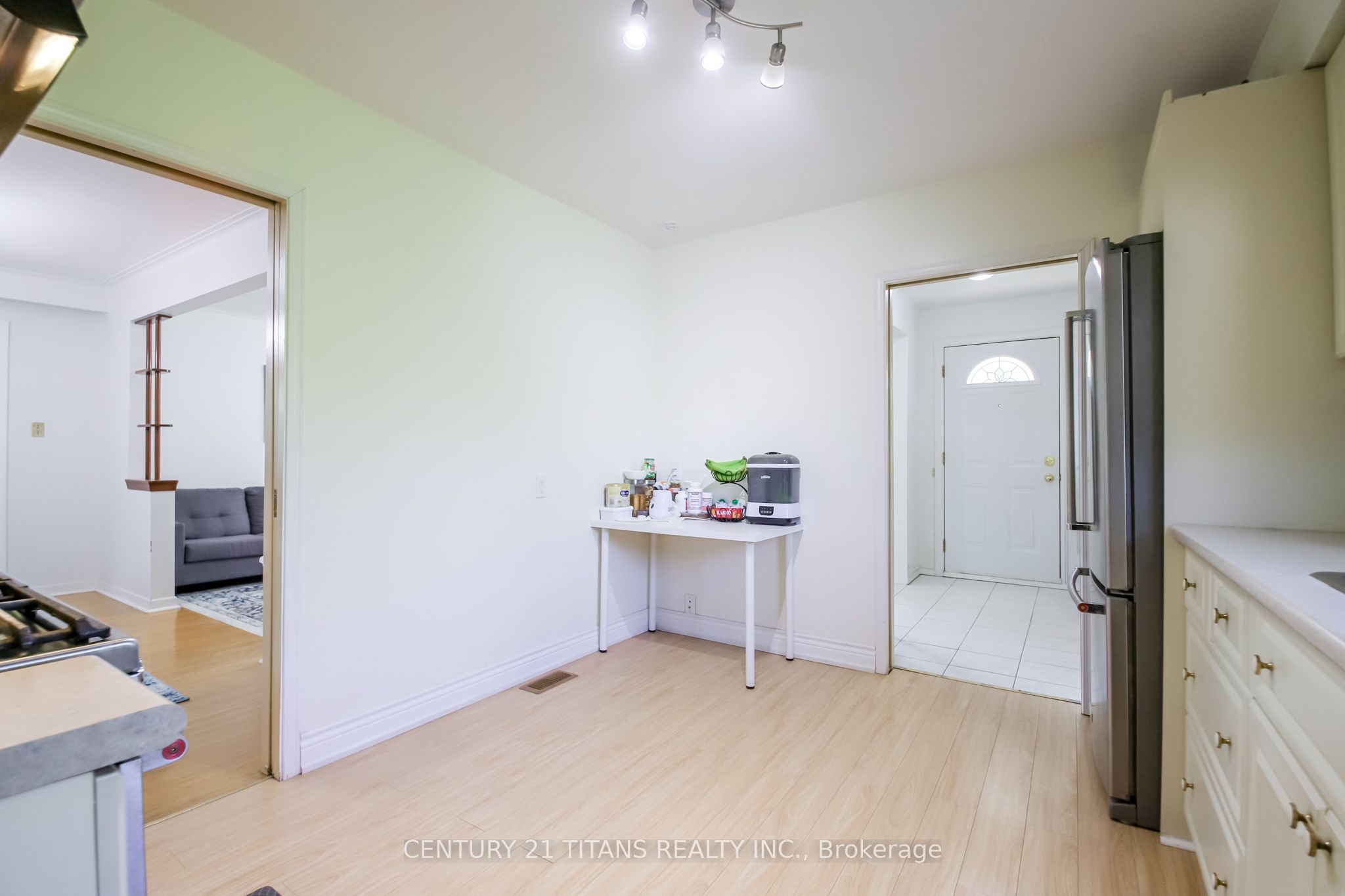 9 Minos Crescent Property Photo 14