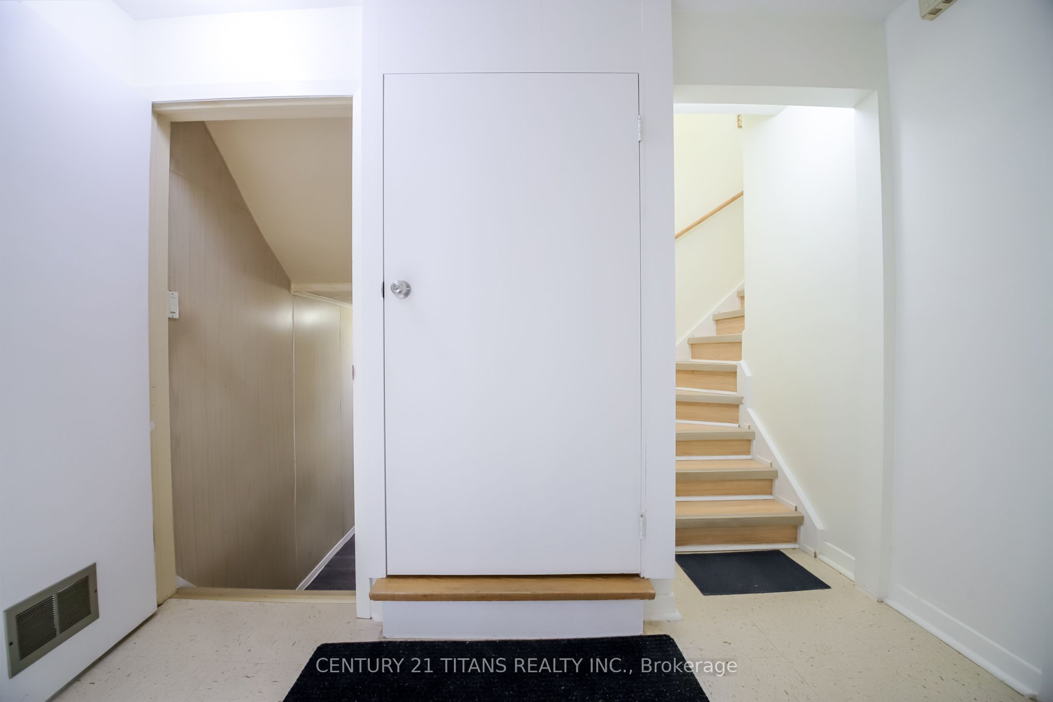9 Minos Crescent Property Photo 24