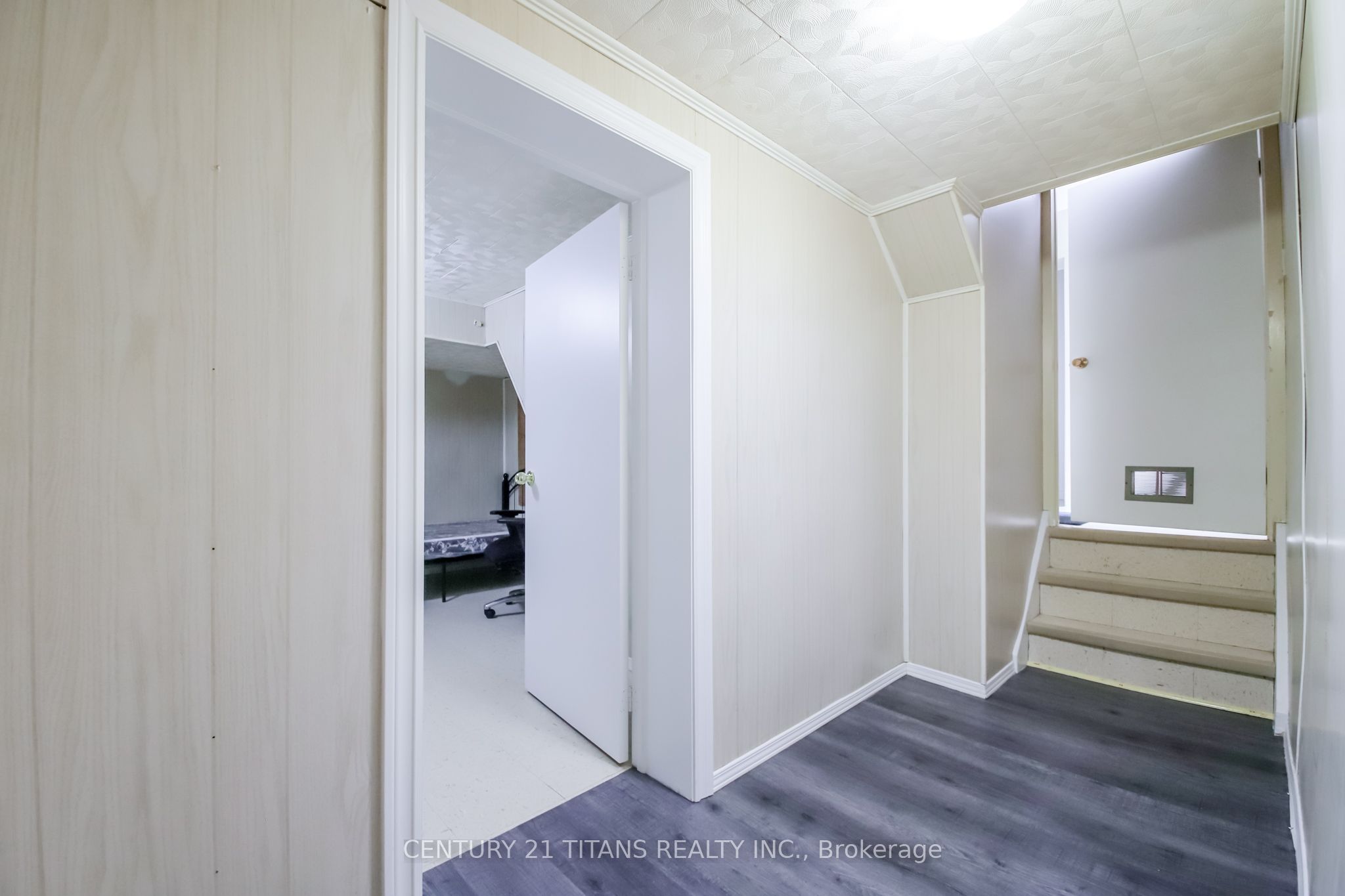 9 Minos Crescent Property Photo 44