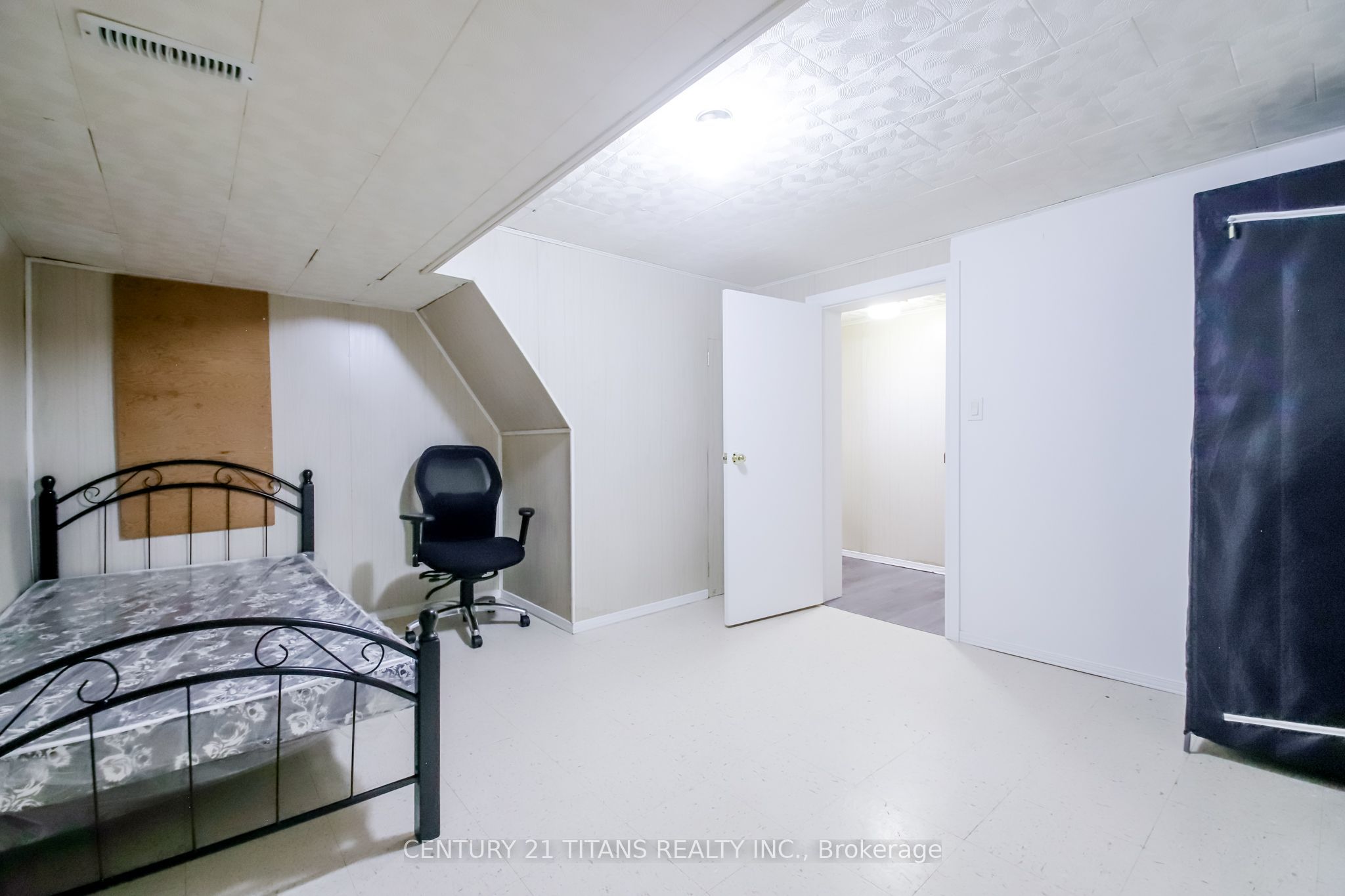 9 Minos Crescent Property Photo 46
