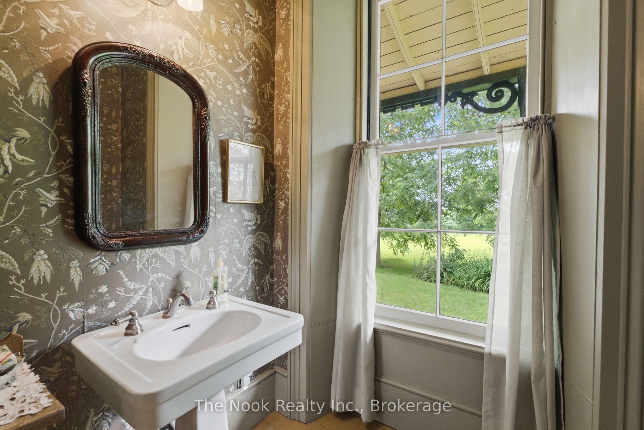 6720 Jewel Road Property Photo 34