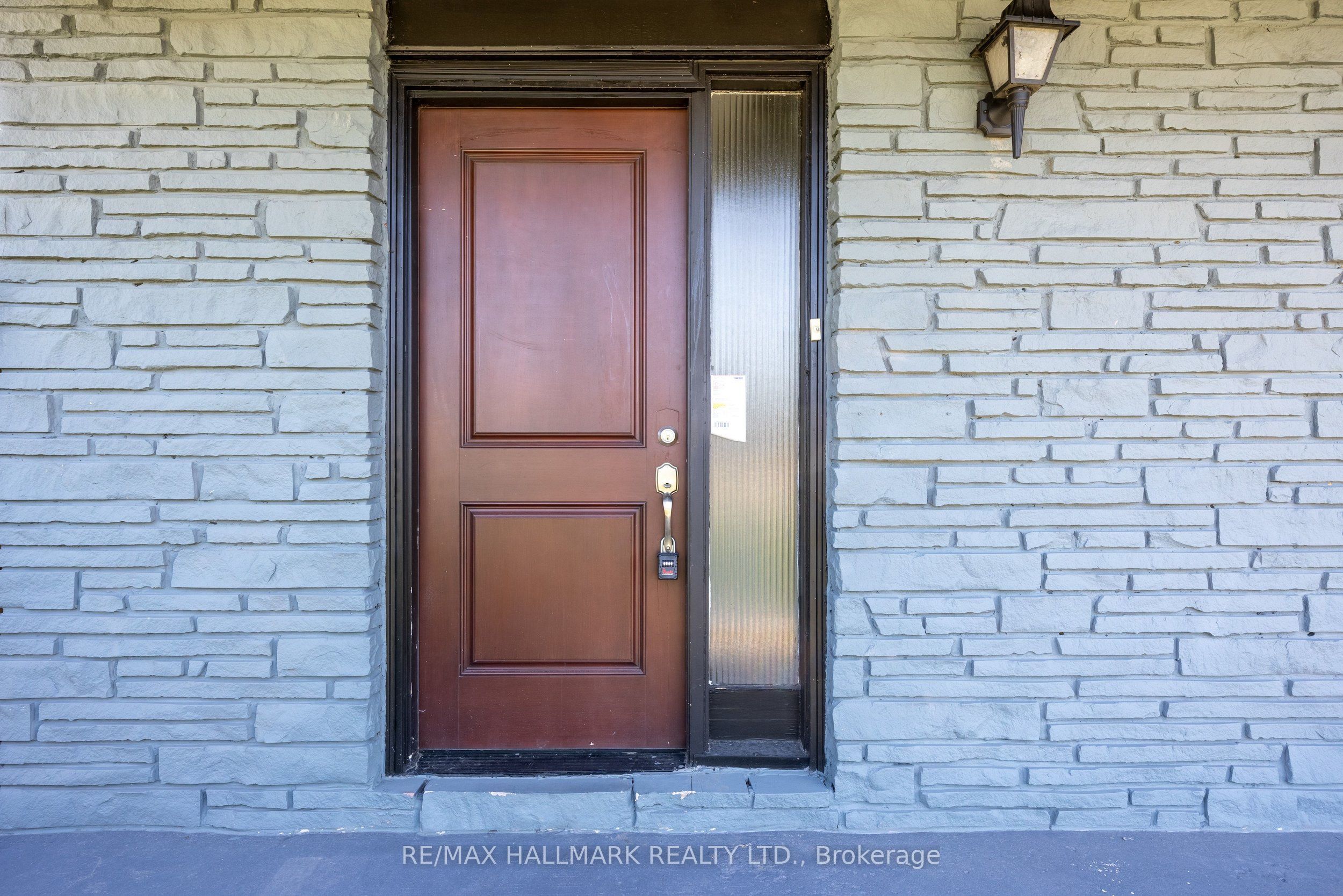 109 Thickson Road S Property Photo 3