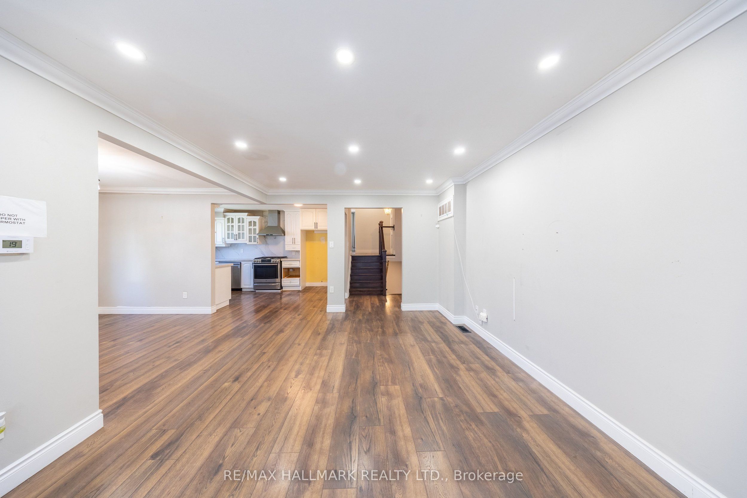 109 Thickson Road S Property Photo 10
