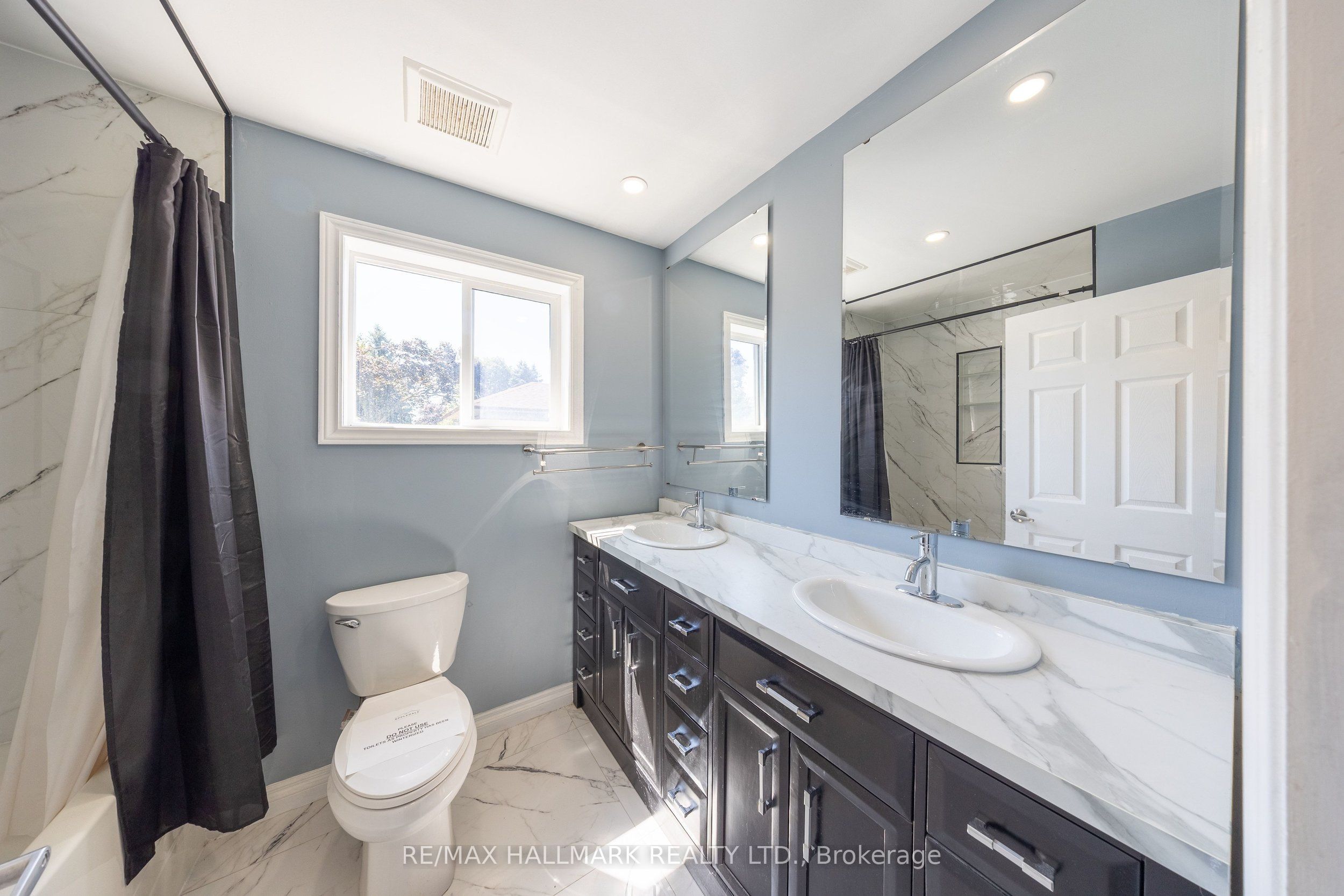 109 Thickson Road S Property Photo 28
